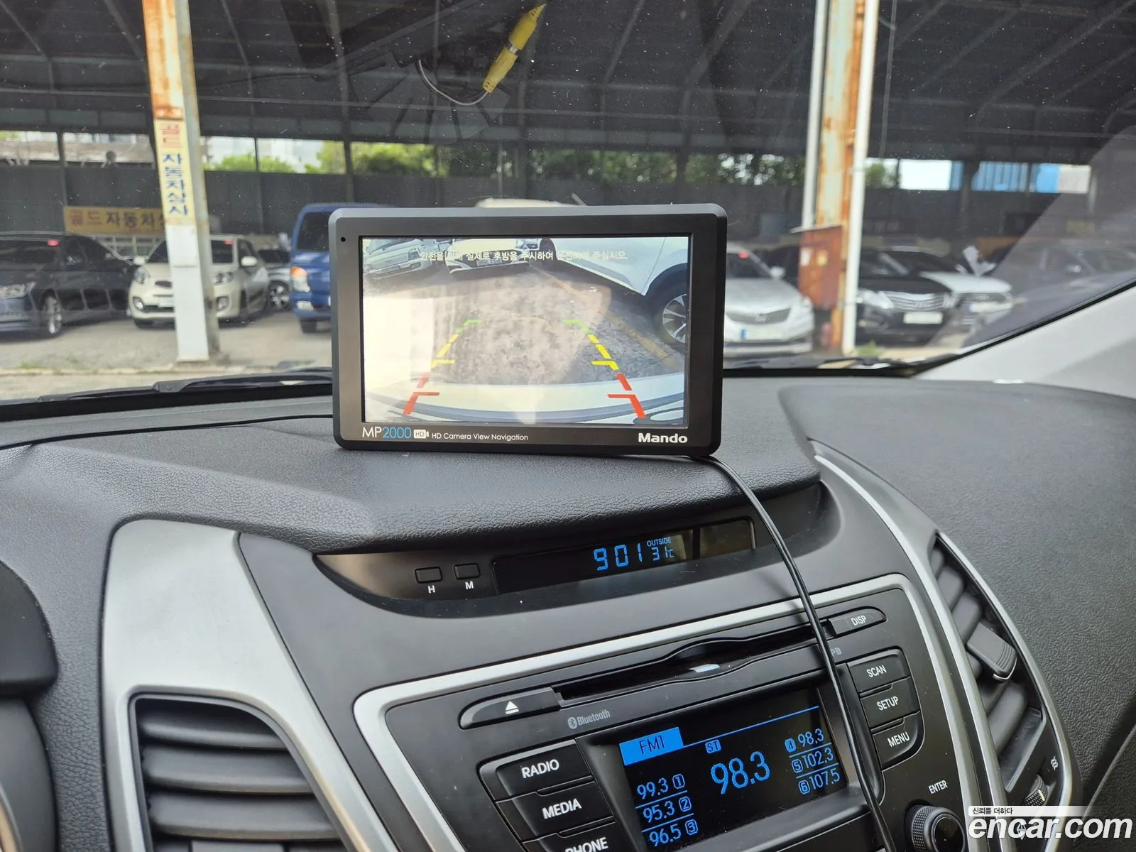 Hyundai Elantra 2015 — 12