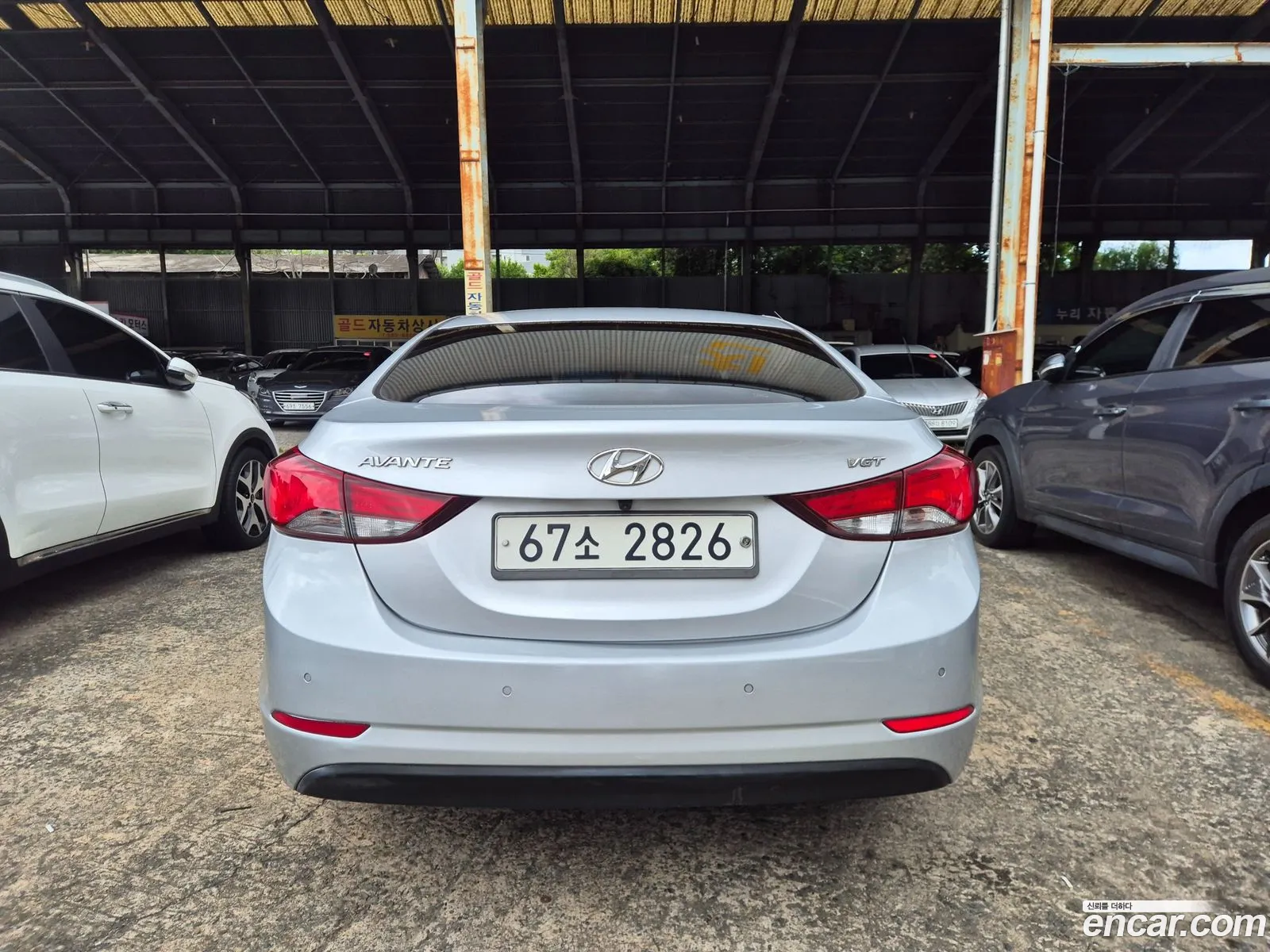 Hyundai Elantra 2015 — 2