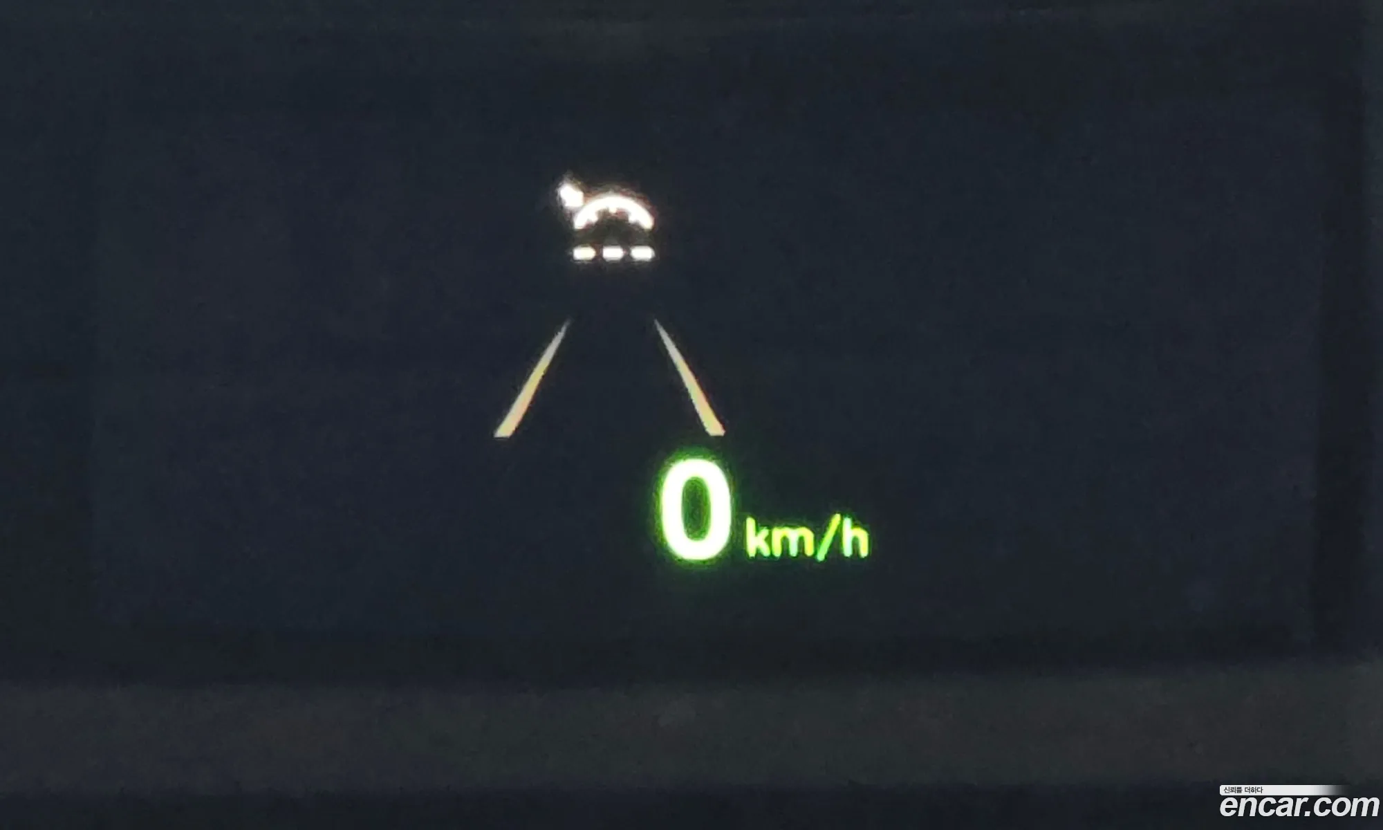 Genesis G90 2020 KMHG341DDLU078675 — 3