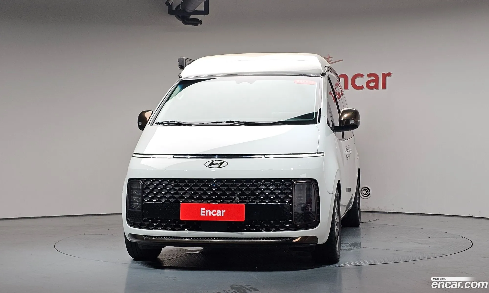 Hyundai Staria 2023 — 33