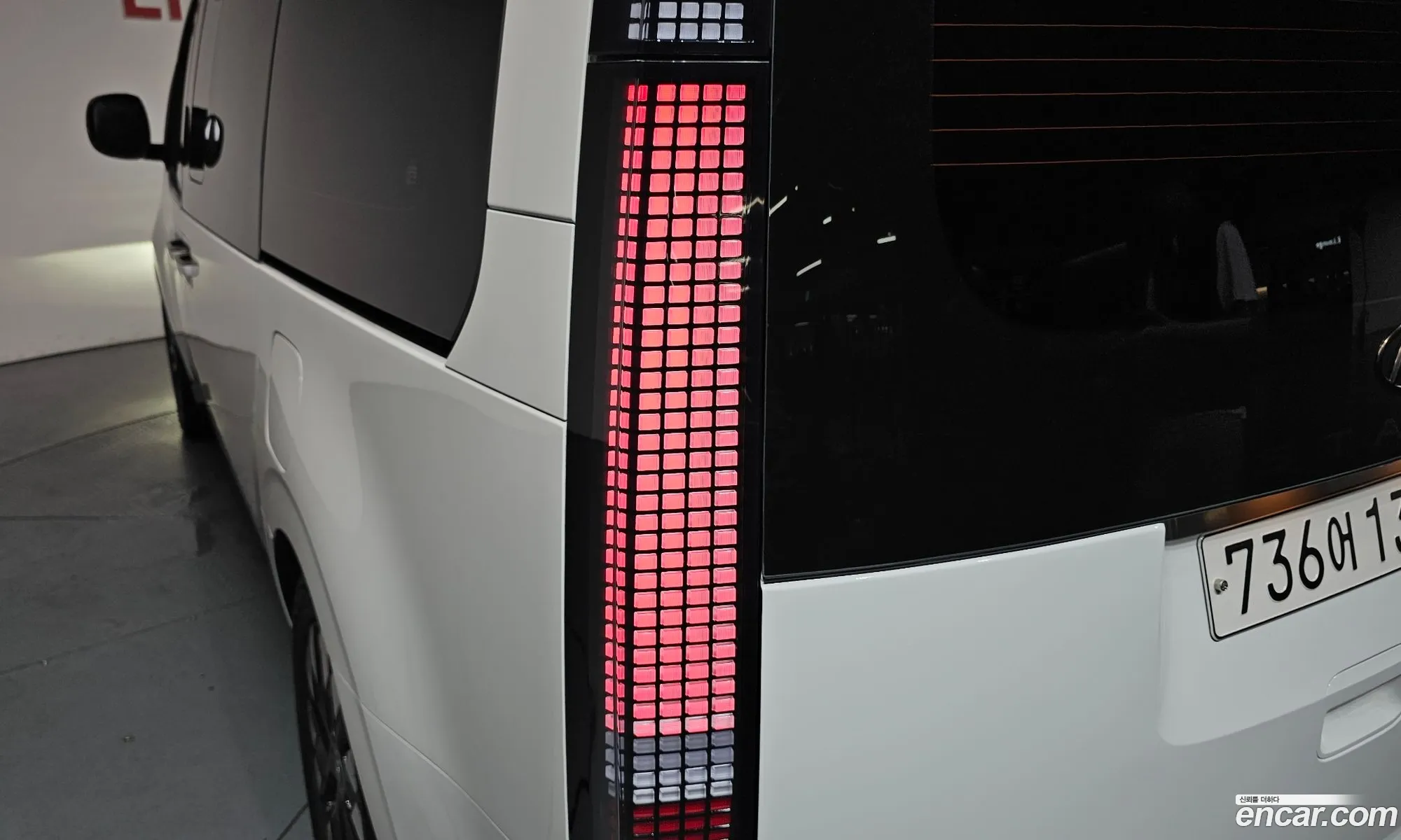Hyundai Staria 2023 — 13