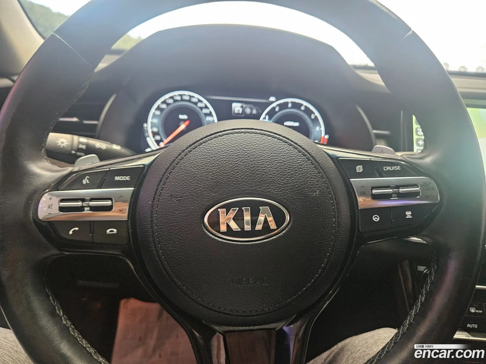 Kia K7 Premier 2021 — 16