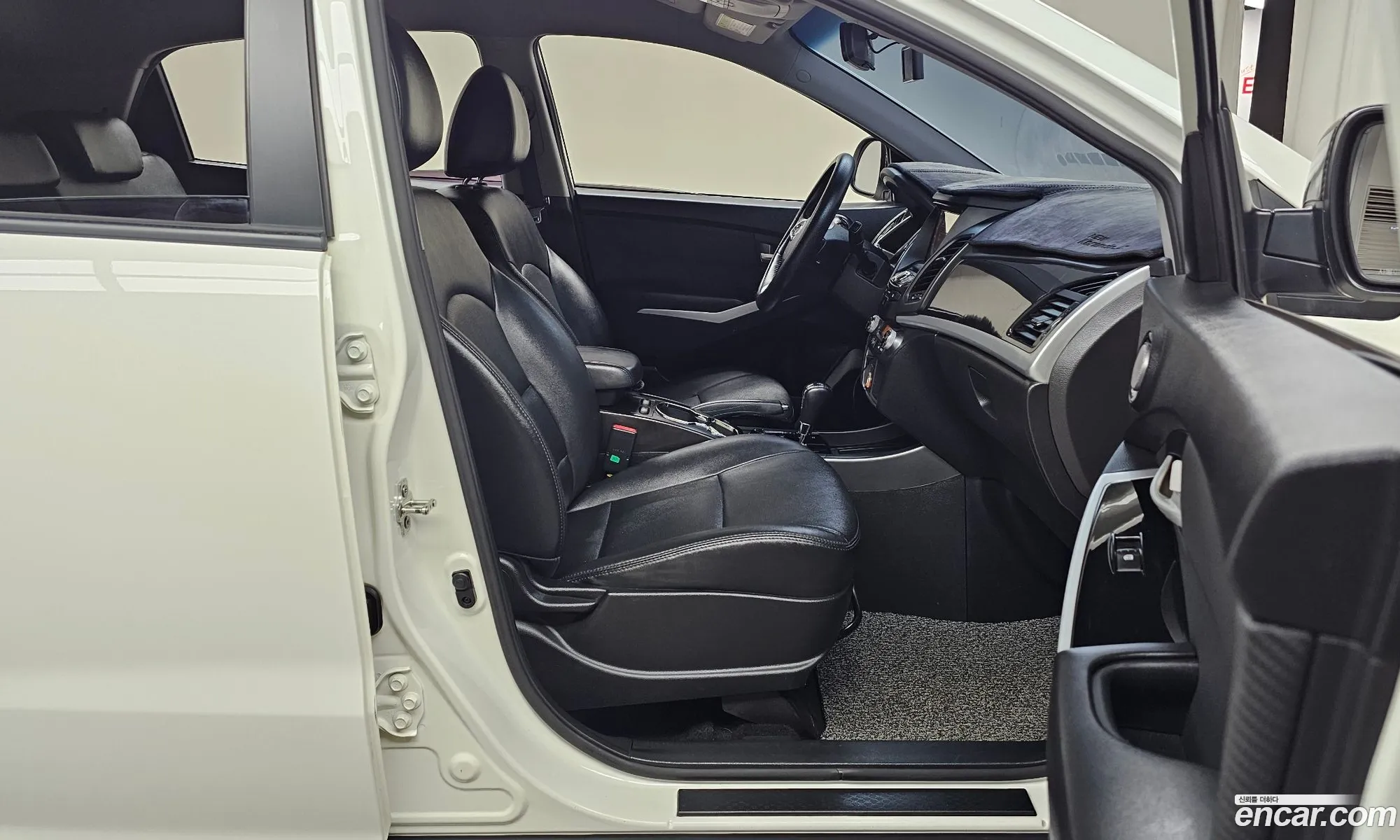 KG Mobility (SsangYong) Style Korando C 2018 — 9