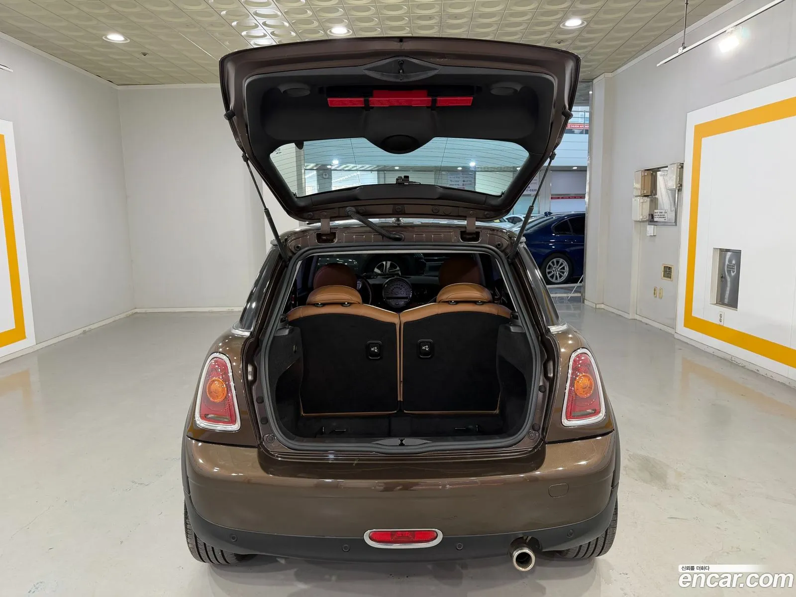 Mini Cooper 2010 — 19
