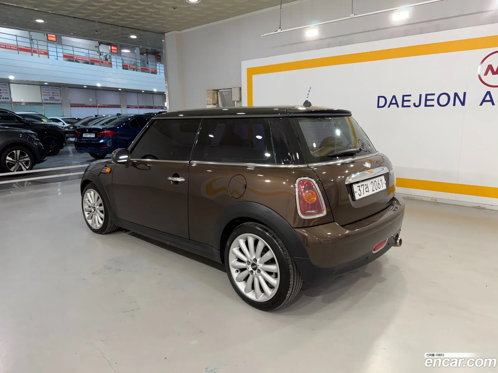 Mini Cooper 2010 — 2