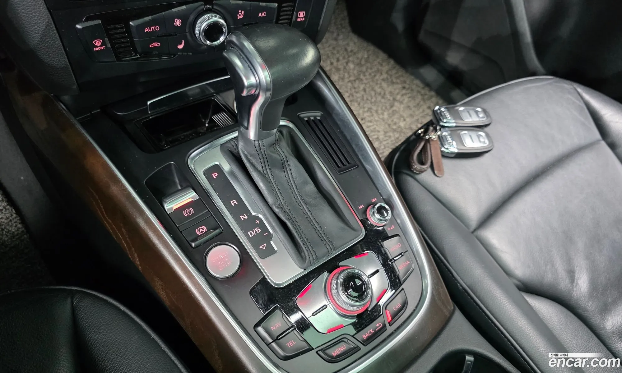 Audi Q5 2016 WAUZZZ8R7GA064932 — 2