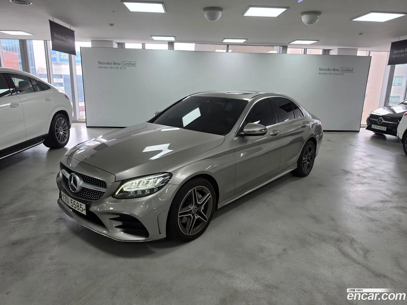 Mercedes-Benz C-Class W205 2019 — 18