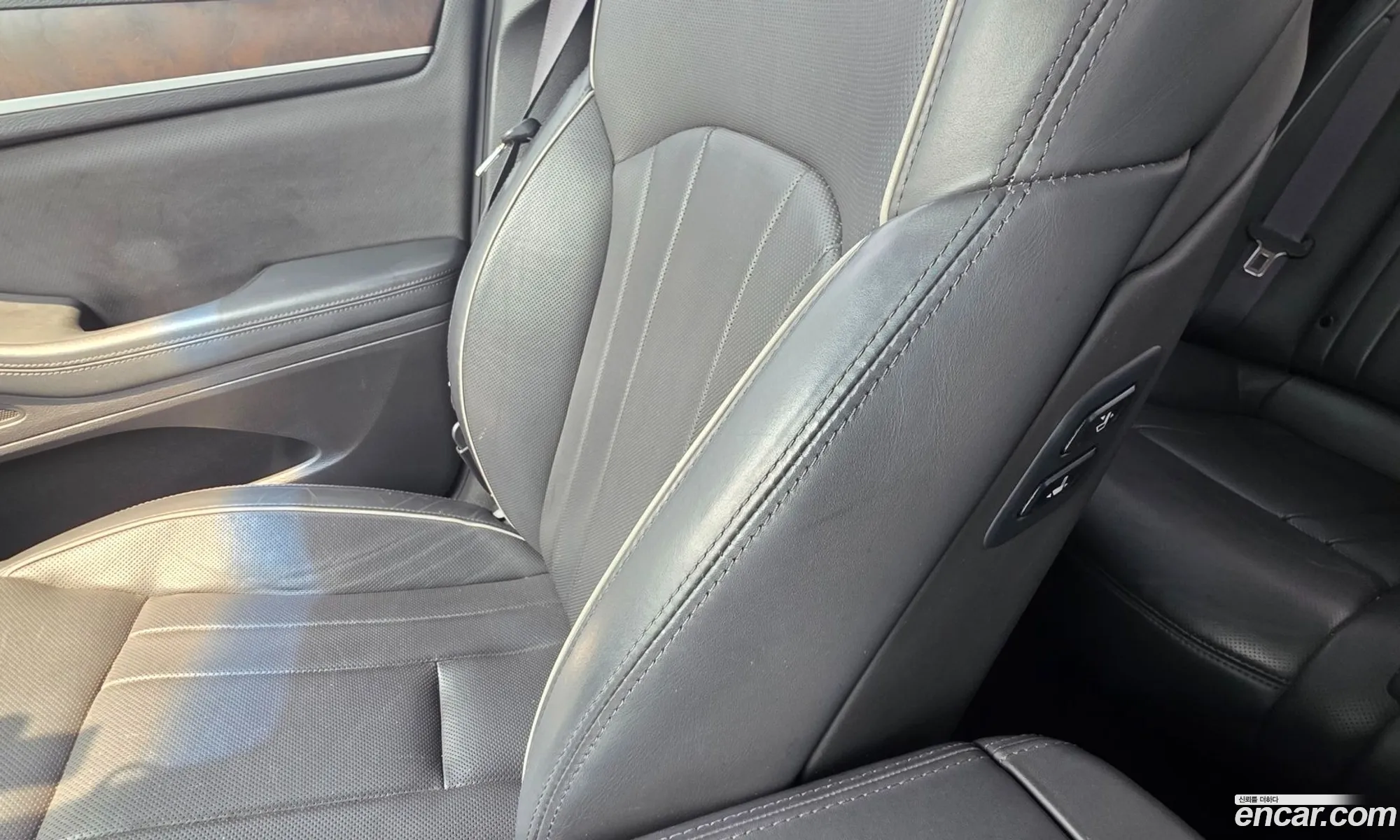 Hyundai Genesis DH 2014 — 10