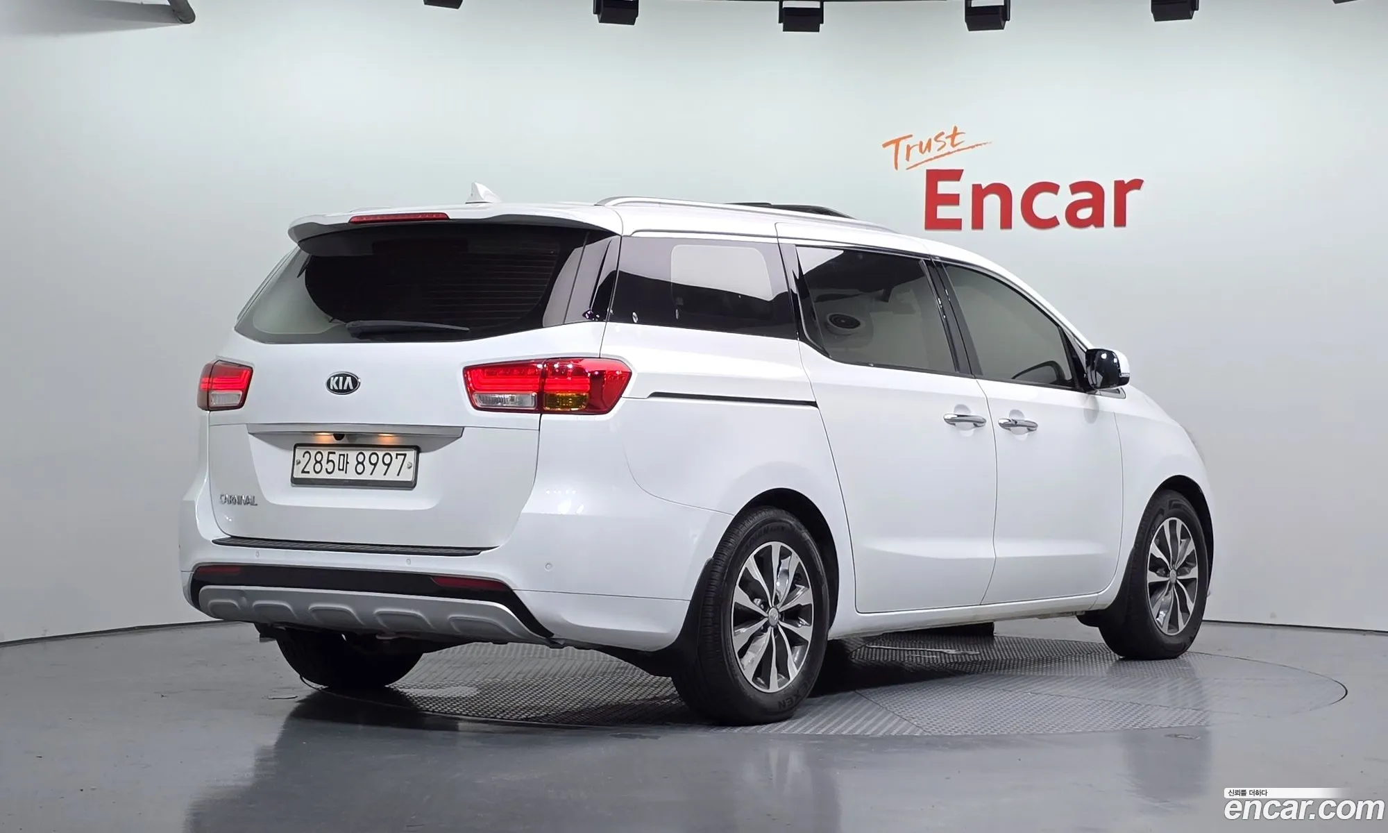 Kia Carnival 2016 KNAMB81ABGS238197 — 20