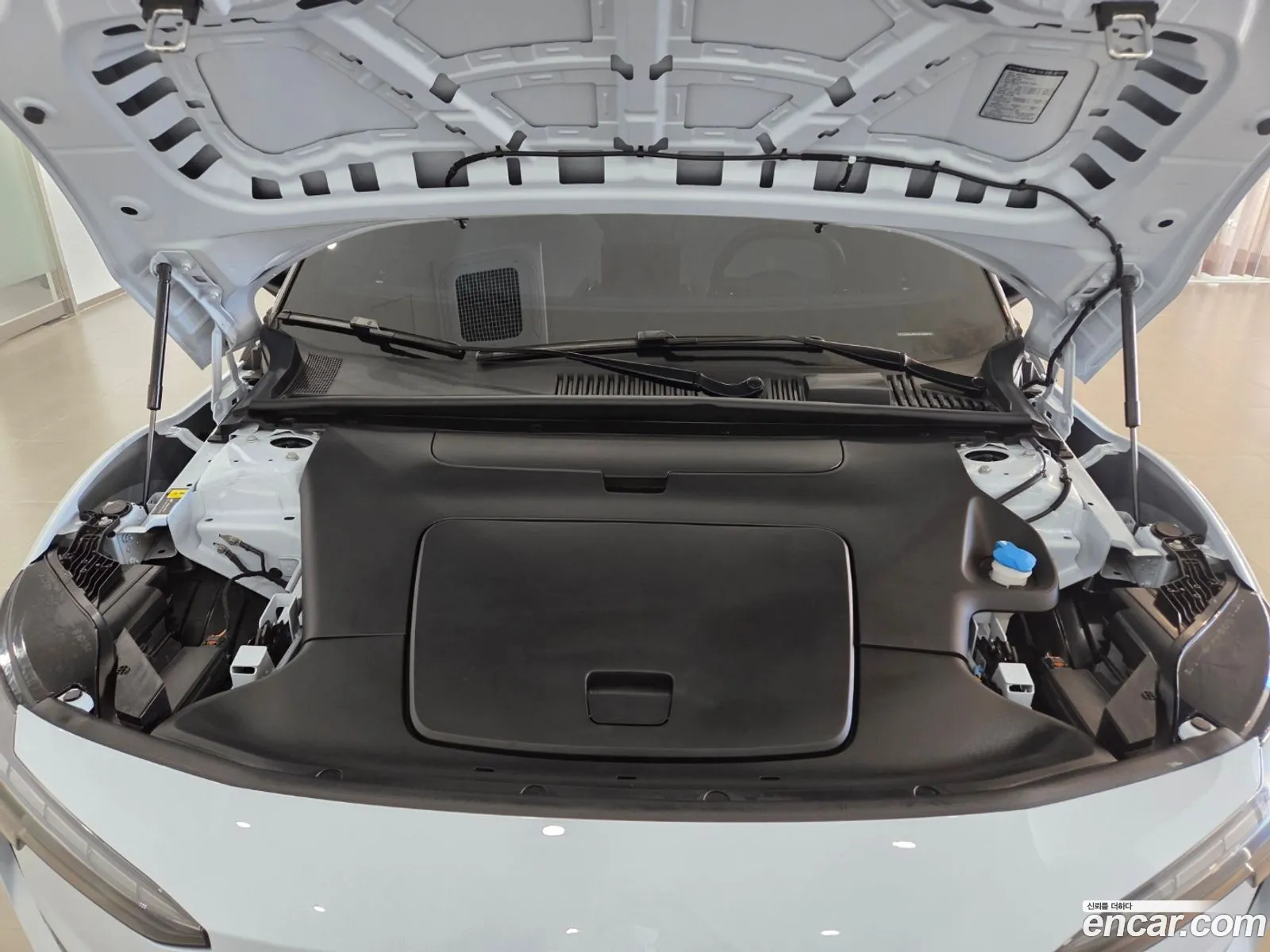 Volvo EX30 2025 — 8