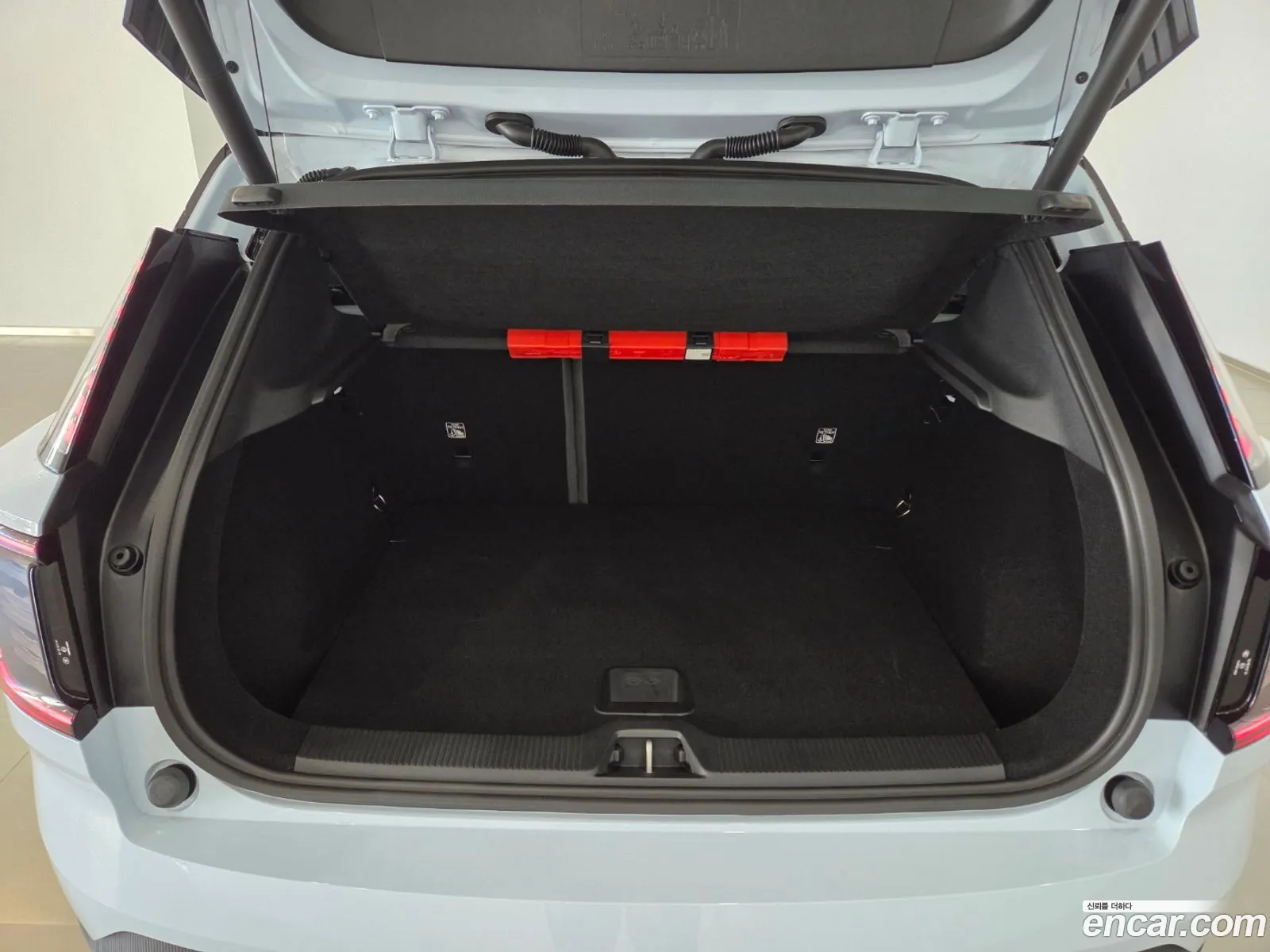 Volvo EX30 2025 — 6