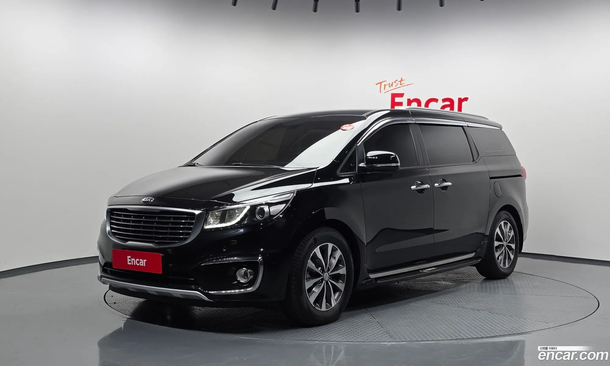 Kia Carnival 2017 — 18