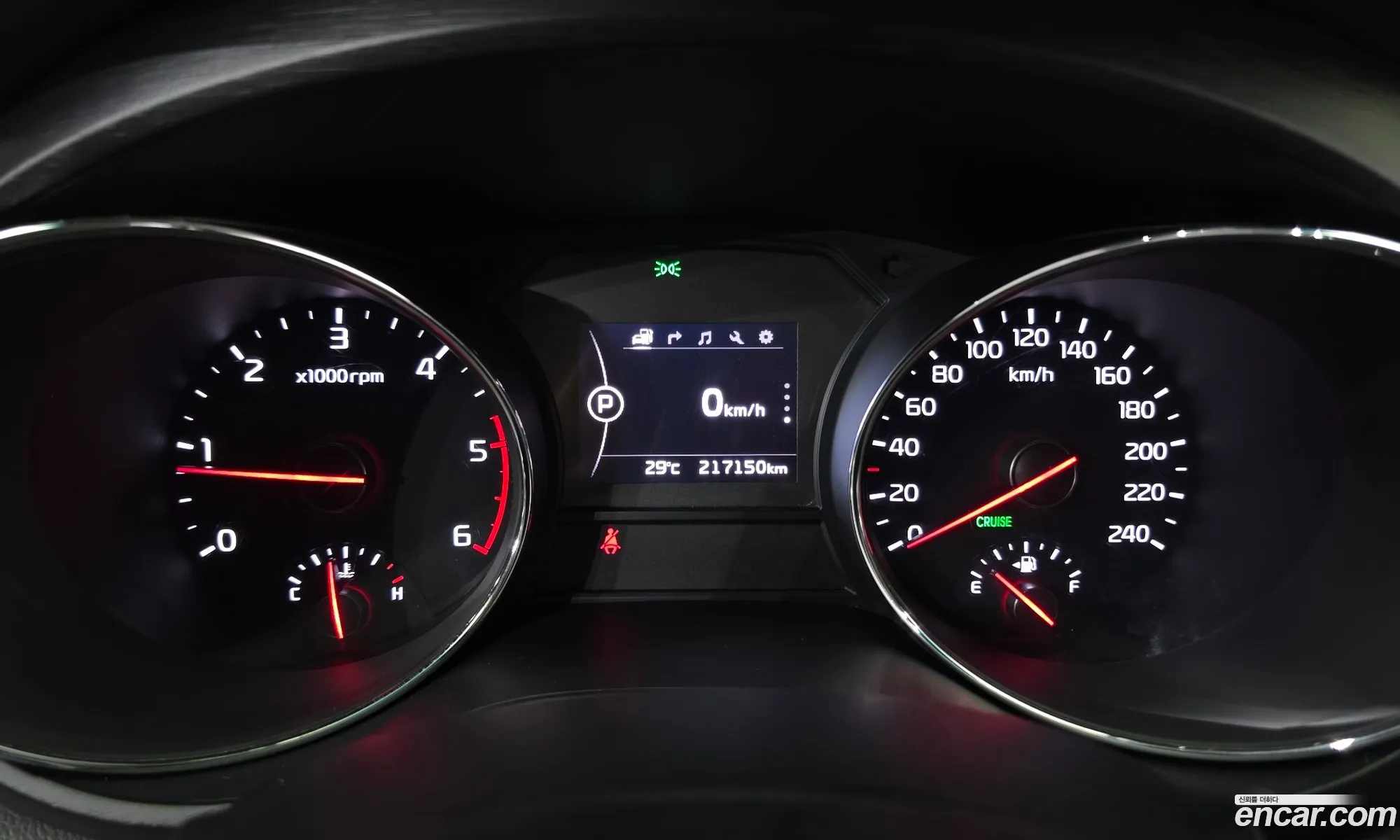 Kia Carnival 2017 — 2