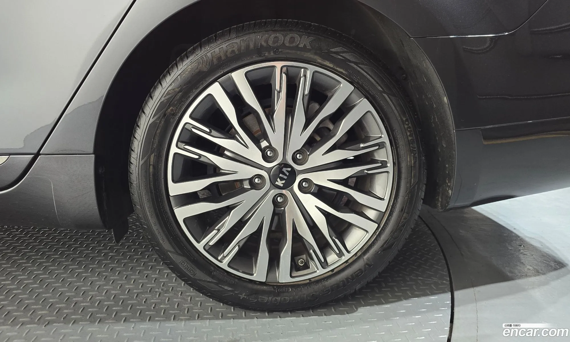 Kia K7 Premier 2019 — 26