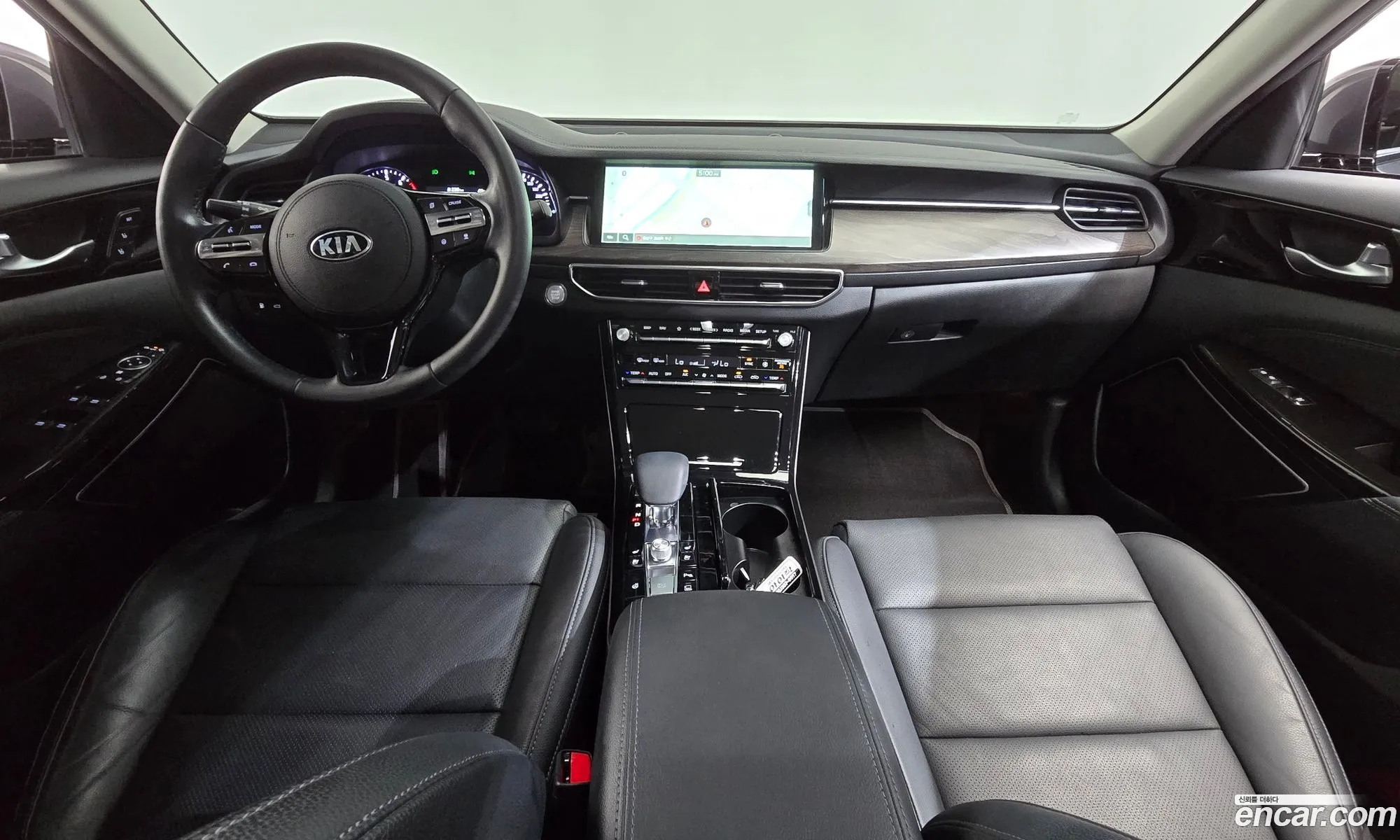 Kia K7 Premier 2019 — 10