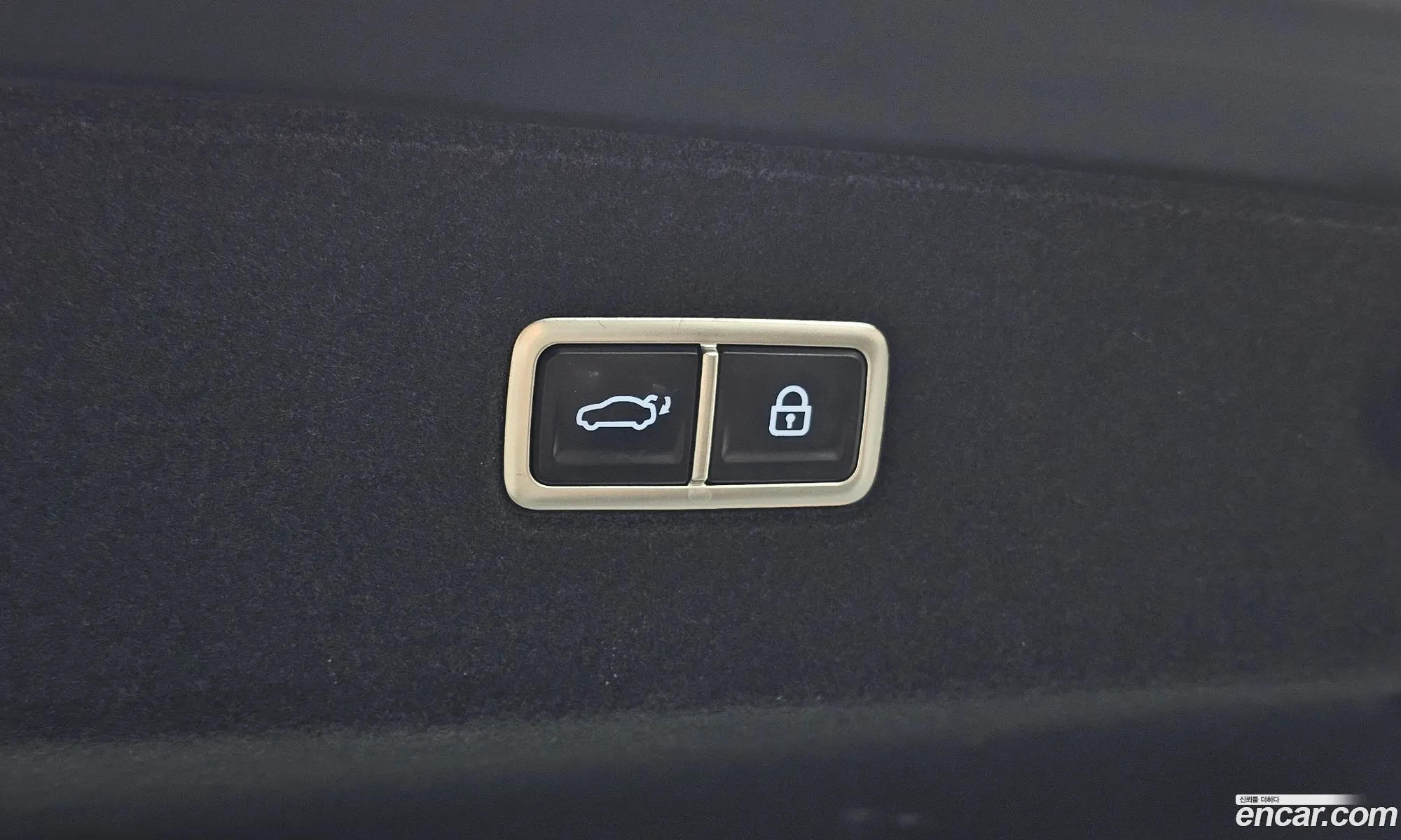 Hyundai Ioniq 6 2023 KMHM541CPPA045313 — 17