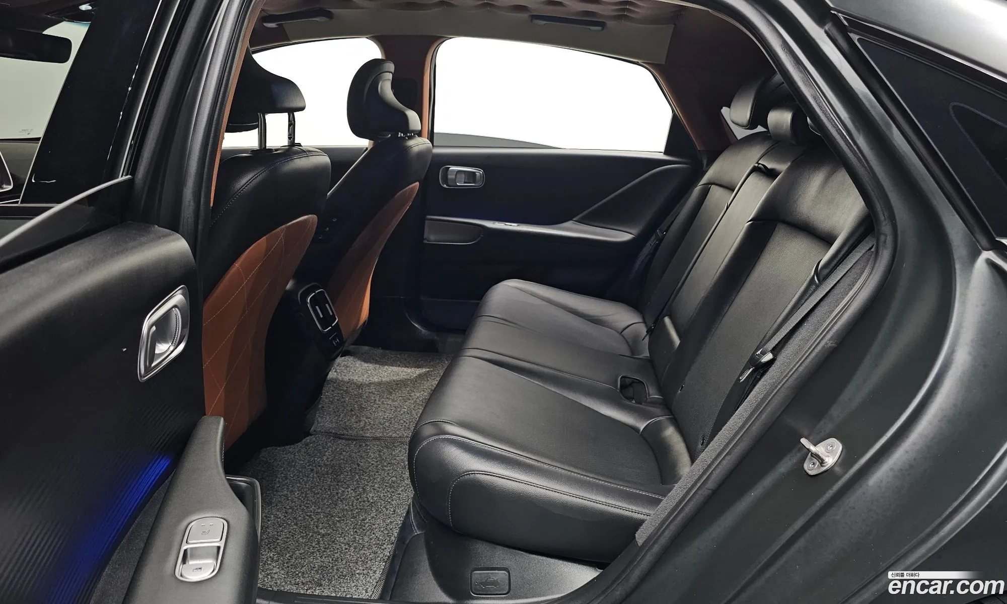 Hyundai Ioniq 6 2023 KMHM541CPPA045313 — 11