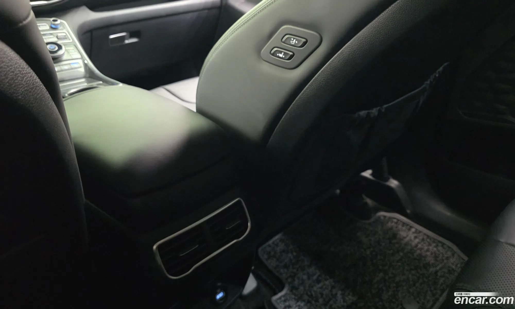 Hyundai Santa Fe 2021 — 31