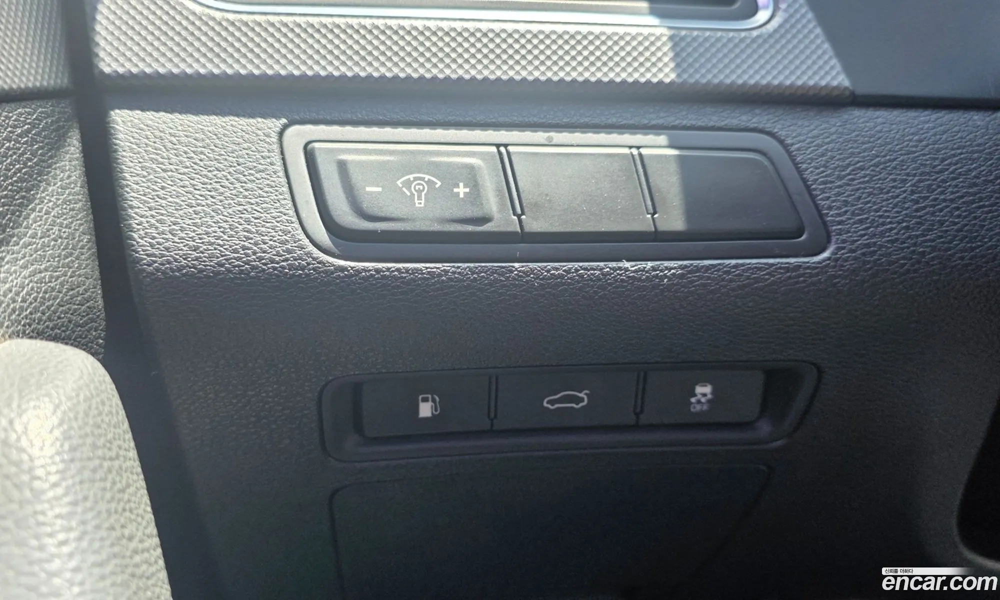 Hyundai LF Sonata 2016 — 17