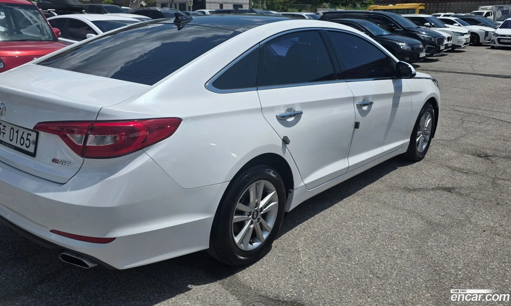 Hyundai LF Sonata 2016 — 15