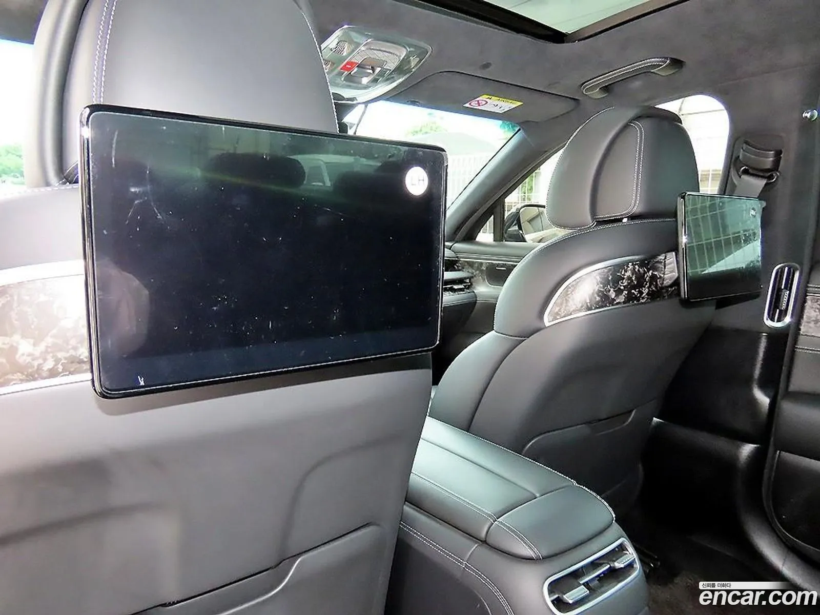 Genesis G90 2022 — 13