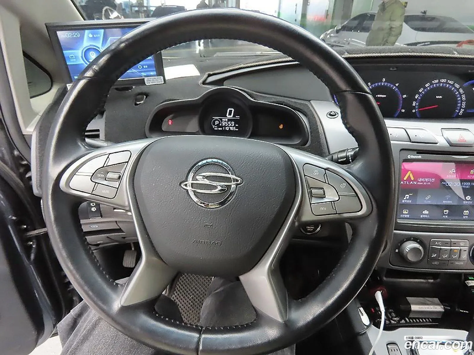 KG Mobility (SsangYong) Korando Turismo 2017 — 8