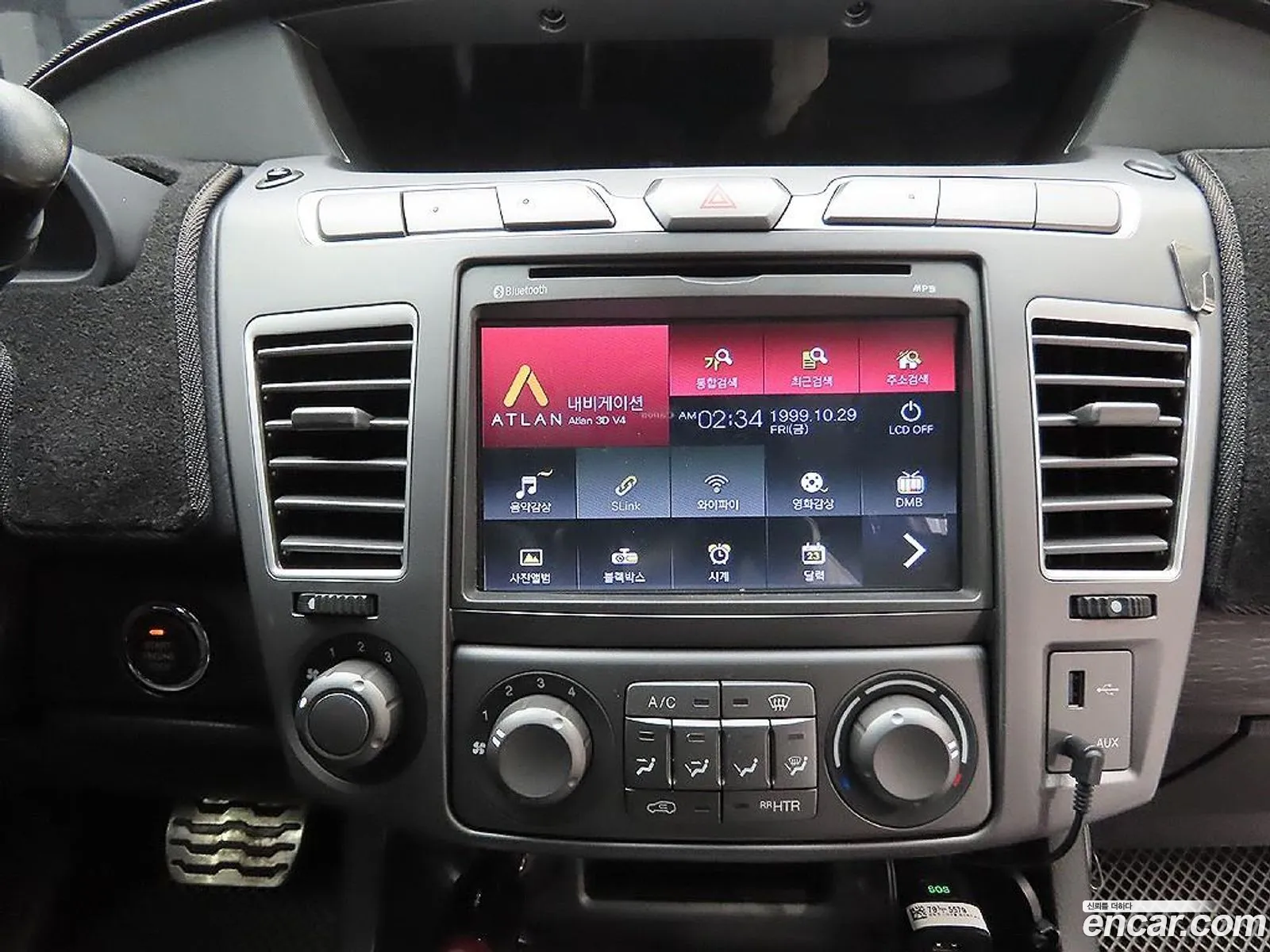 KG Mobility (SsangYong) Korando Turismo 2017 — 20