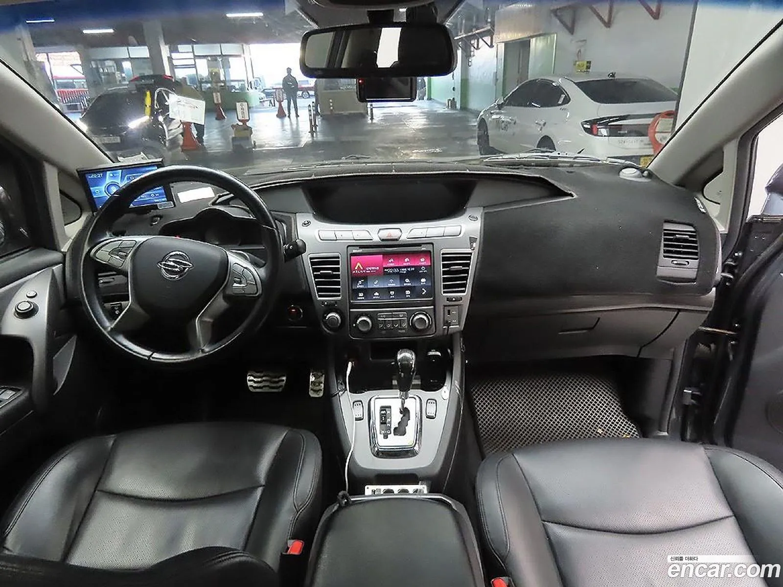 KG Mobility (SsangYong) Korando Turismo 2017 — 6