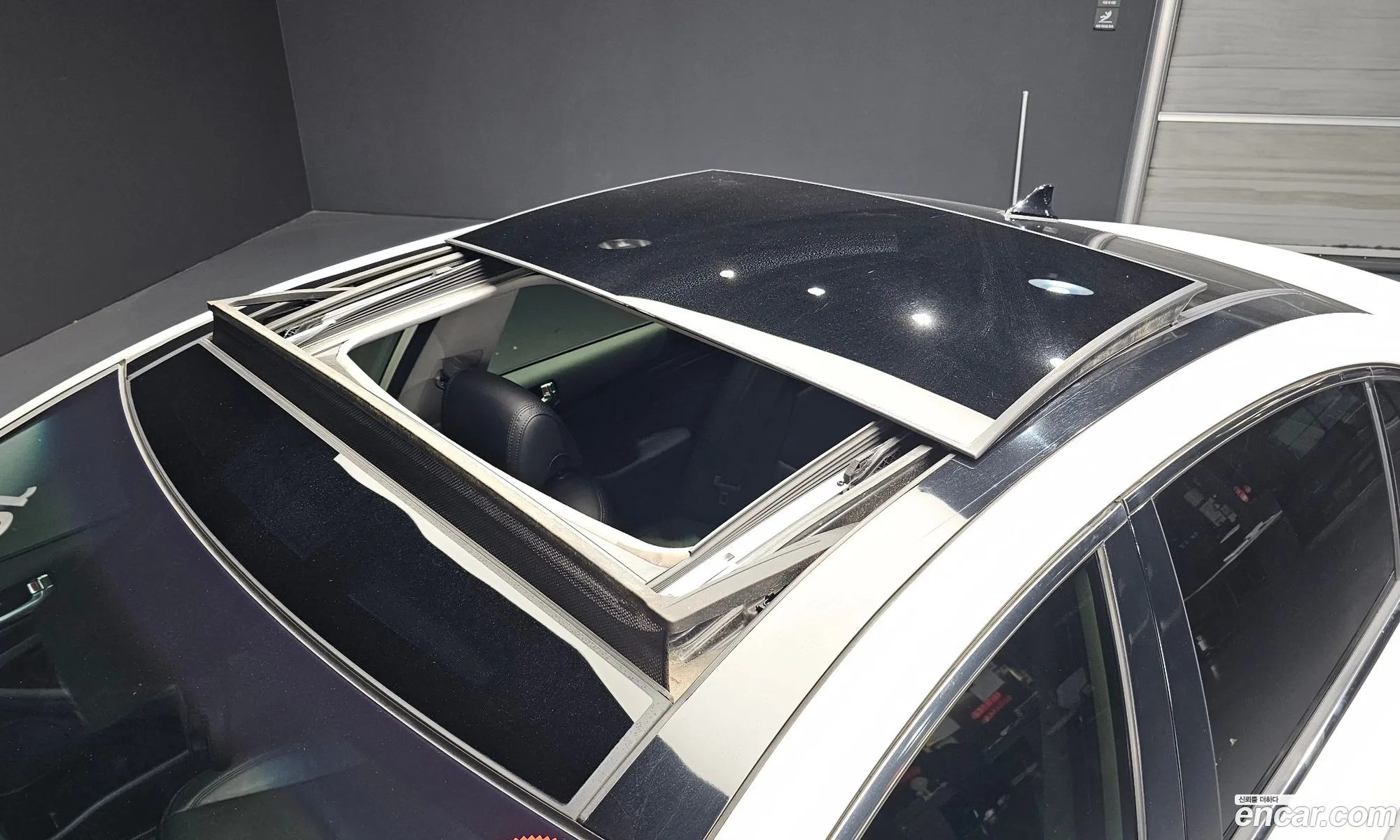 Kia K7 2013 KNALM415BDA112752 — 5