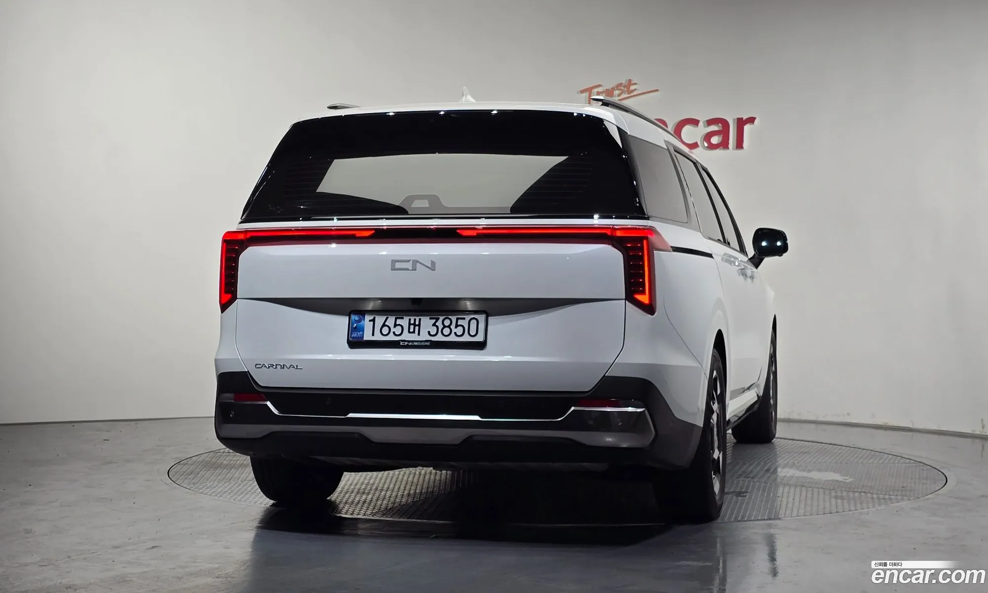 Kia Carnival 2024 — 18