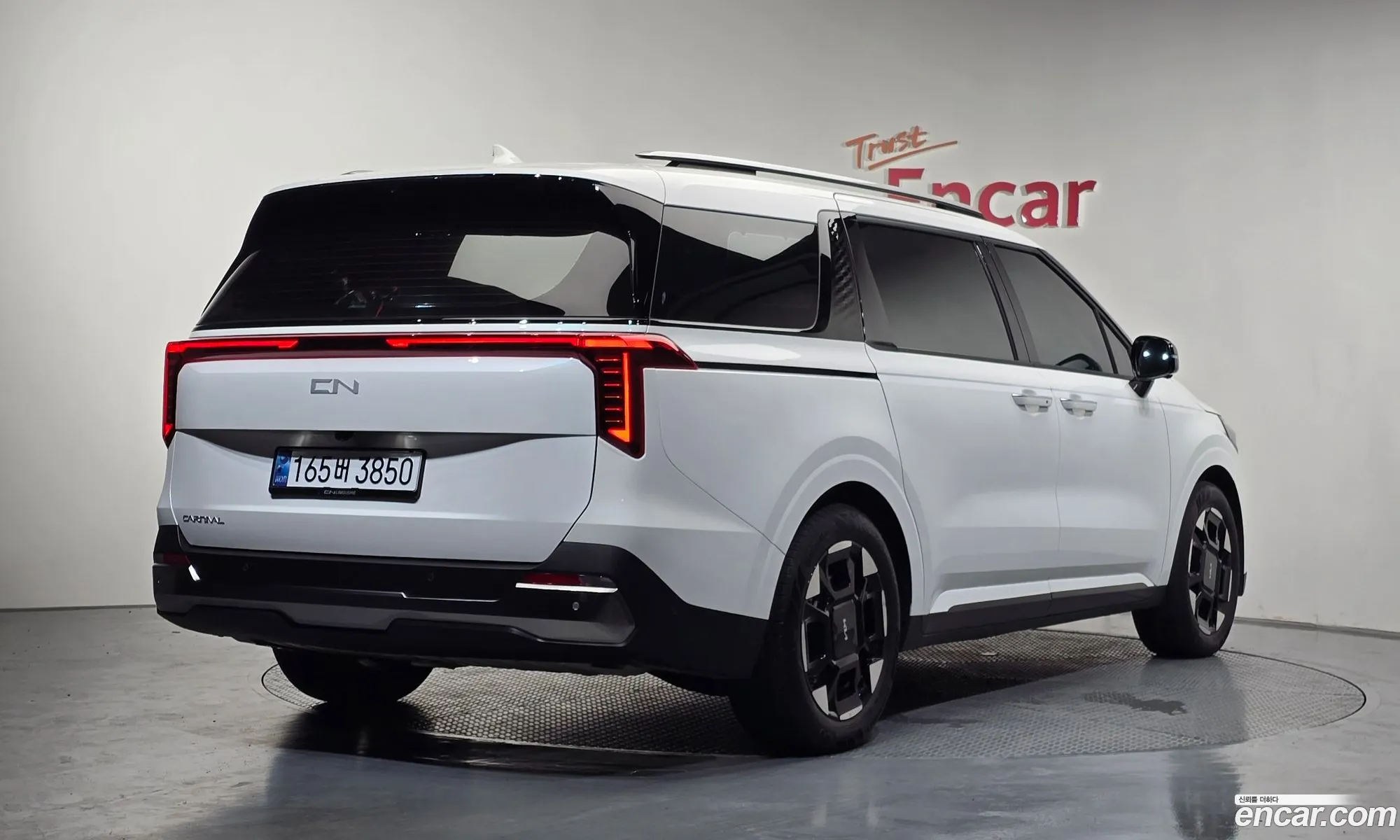 Kia Carnival 2024 — 2