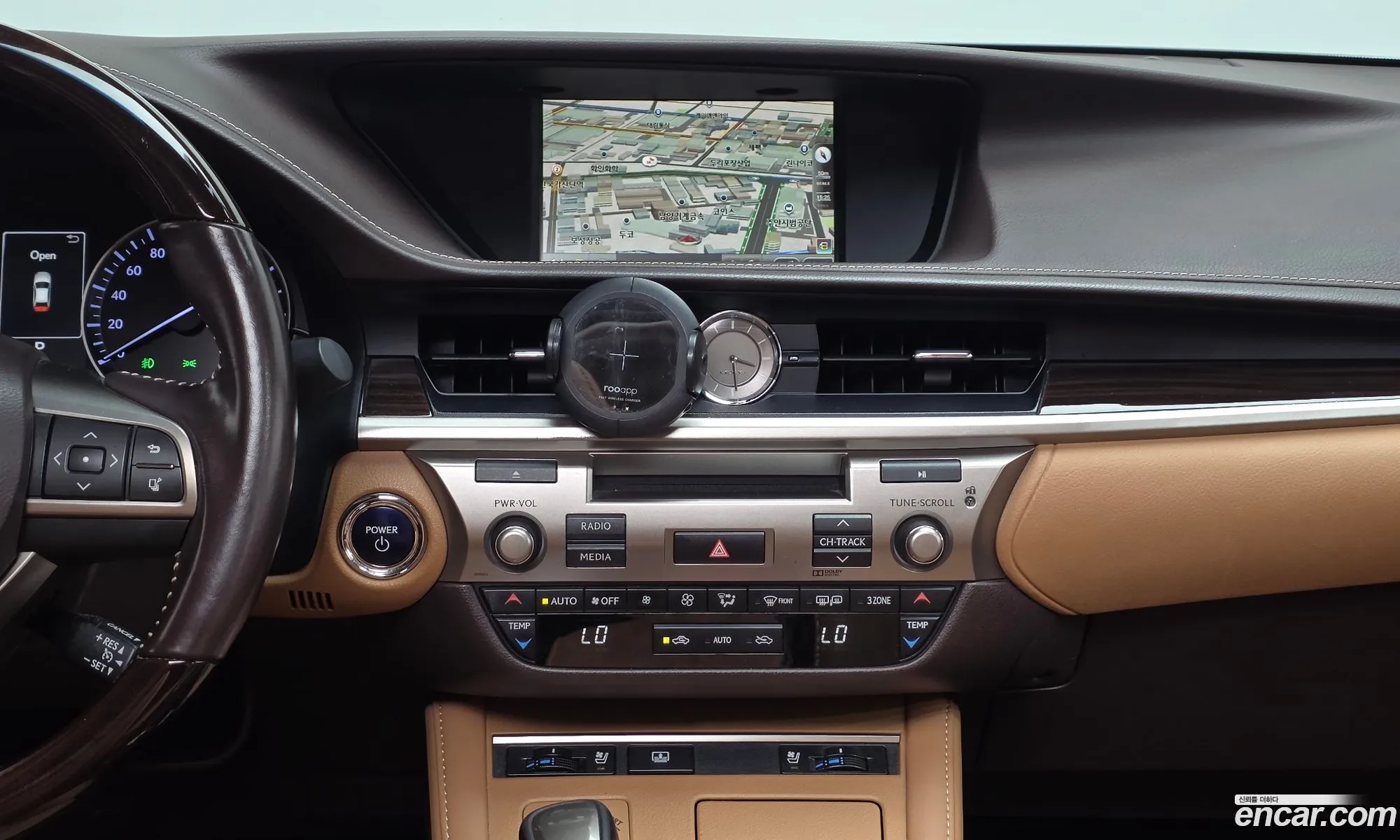 Lexus ES300h 2017 — 9