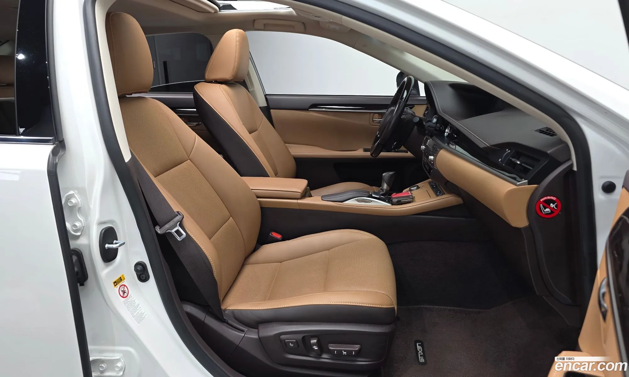 Lexus ES300h 2017 — 20
