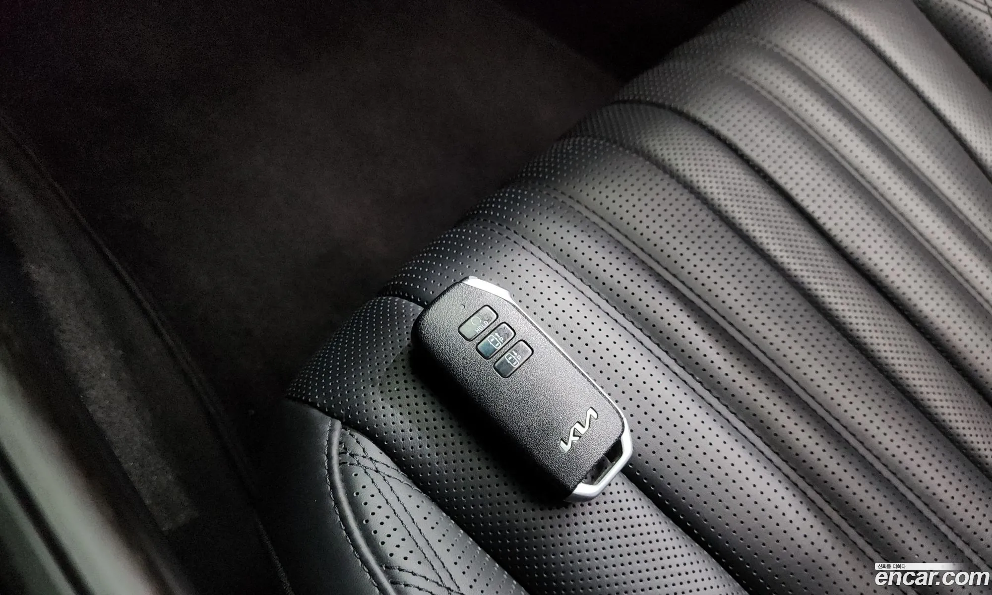 Kia K8 Hybrid 2022 — 31
