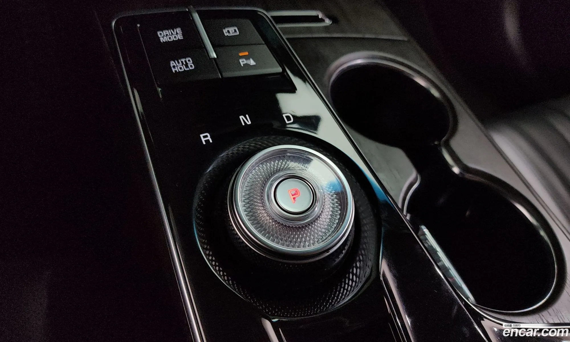 Kia K8 Hybrid 2022 — 14