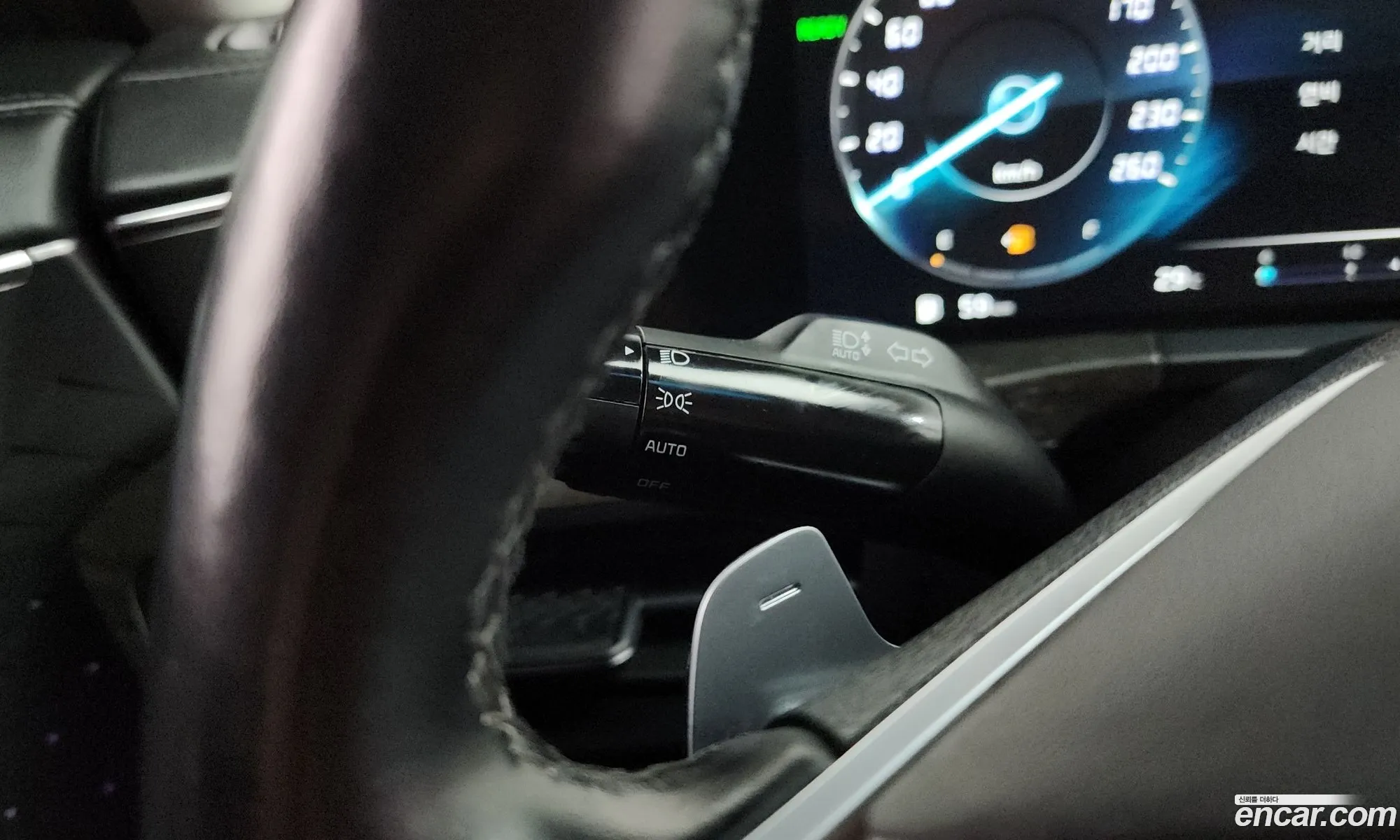 Kia K8 Hybrid 2022 — 25