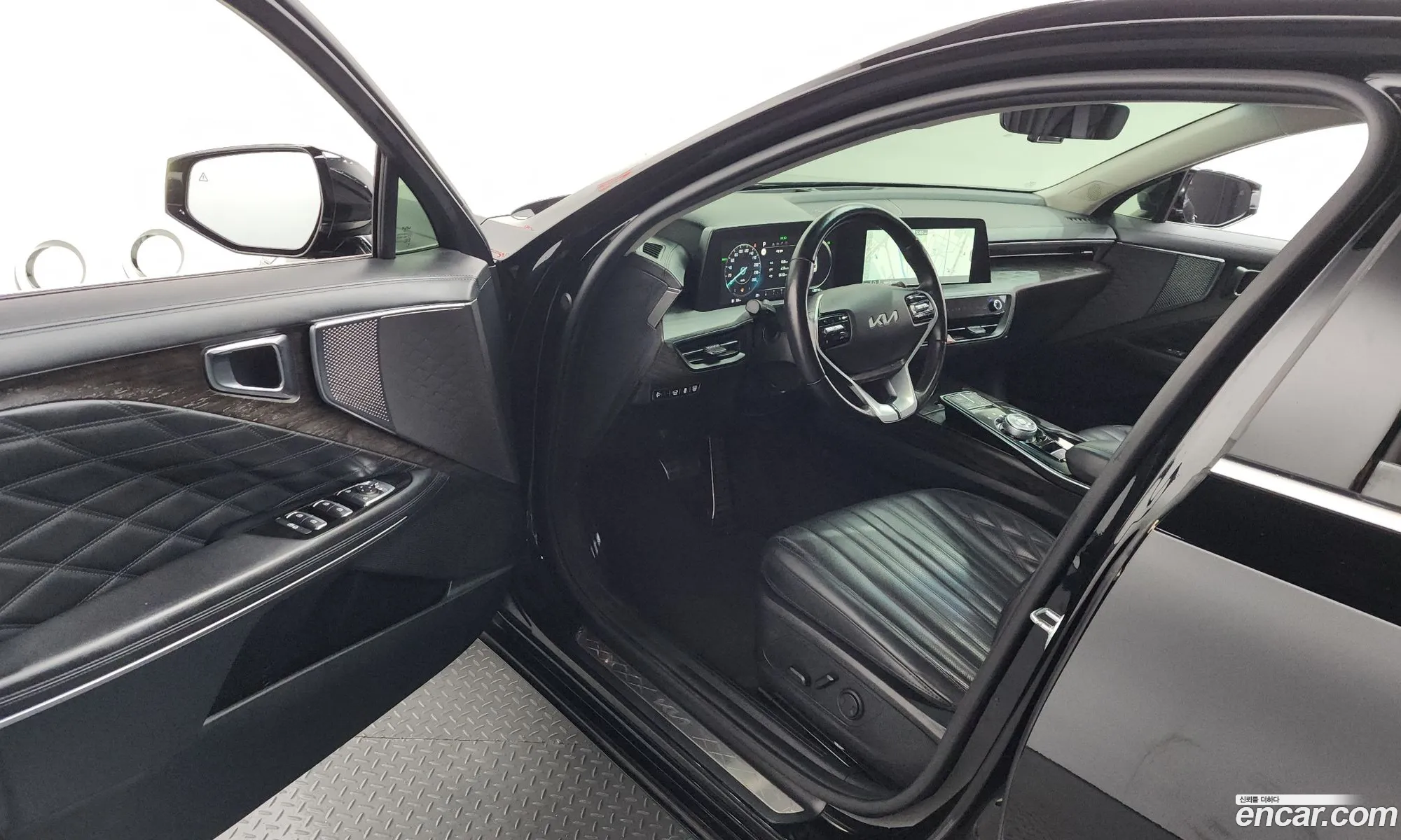 Kia K8 Hybrid 2022 — 30