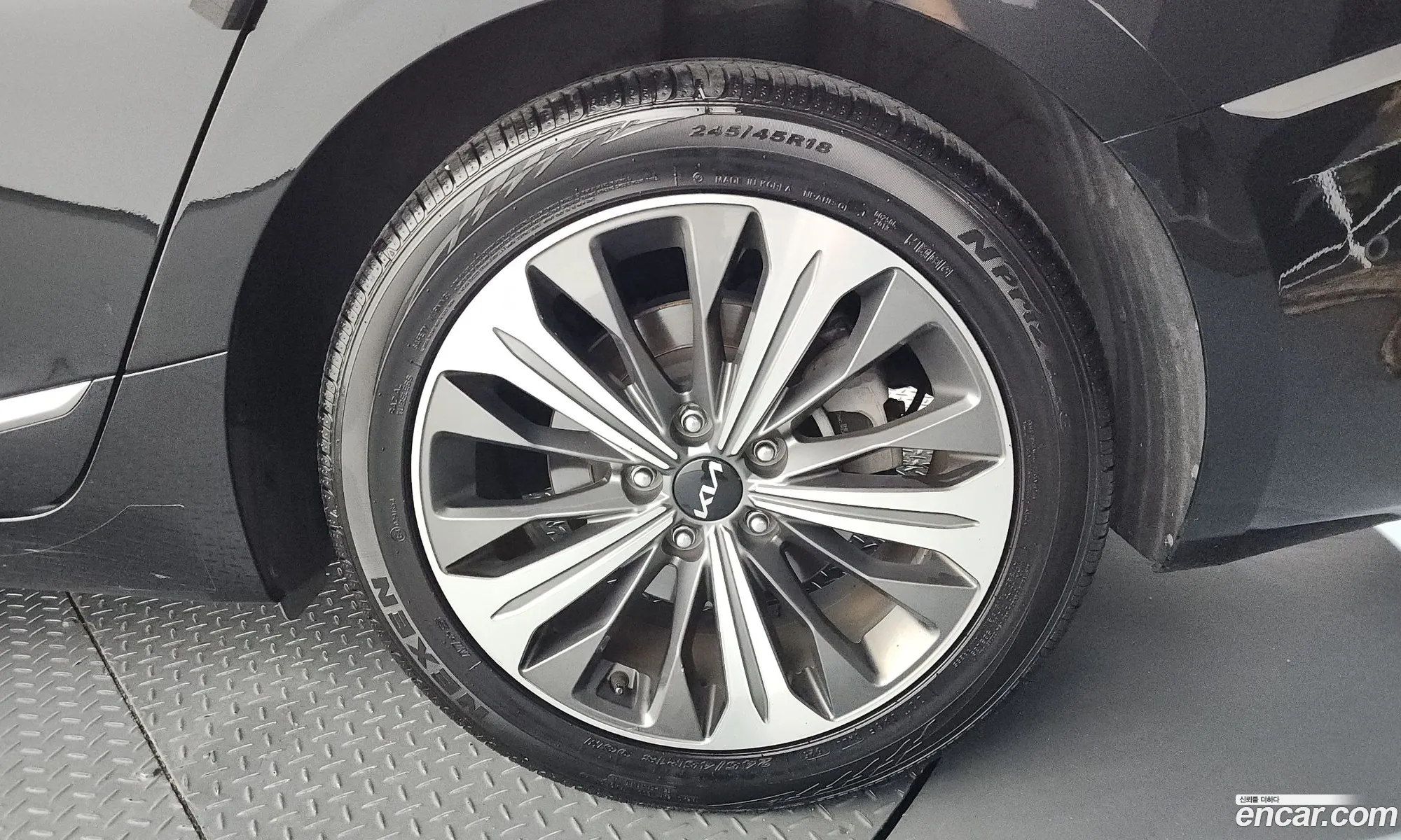 Kia K8 Hybrid 2022 — 17