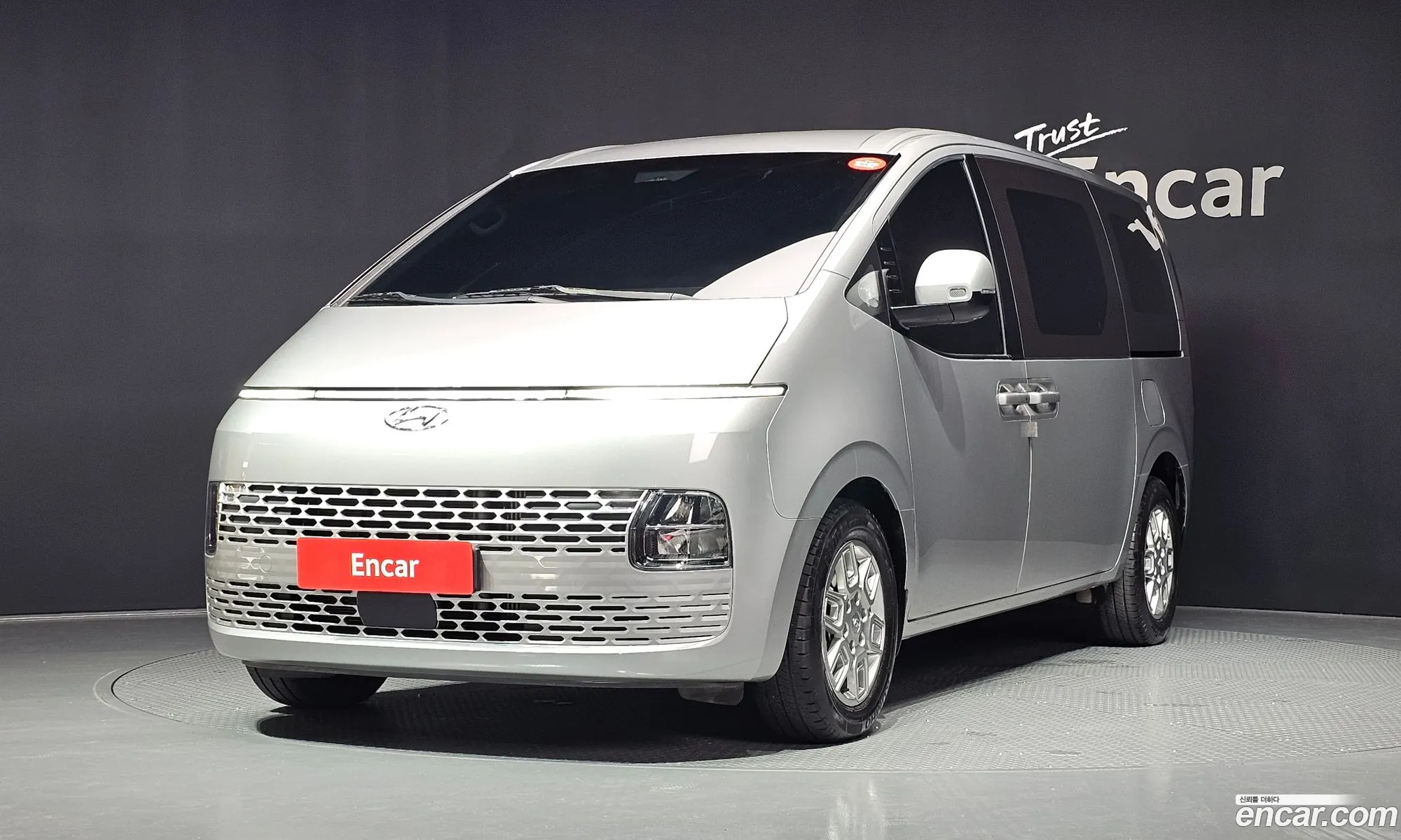 Hyundai Staria 2023 — 22