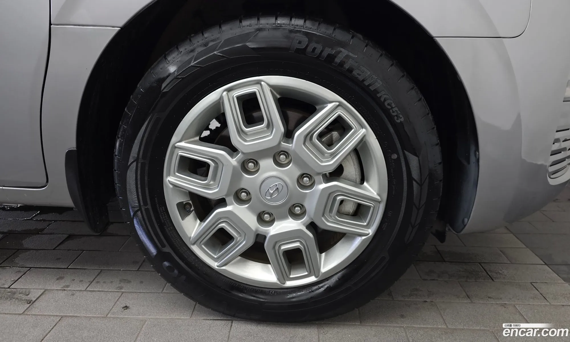 Hyundai Staria 2023 — 6