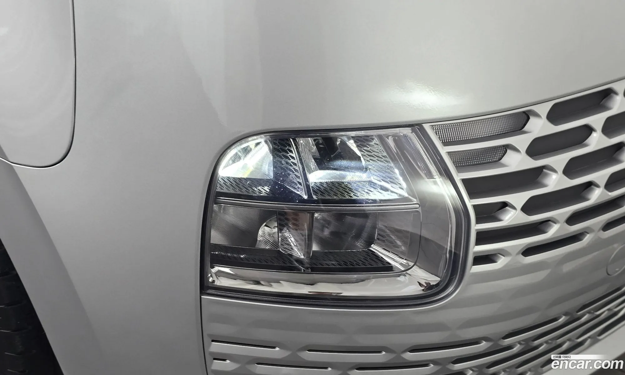 Hyundai Staria 2023 — 24