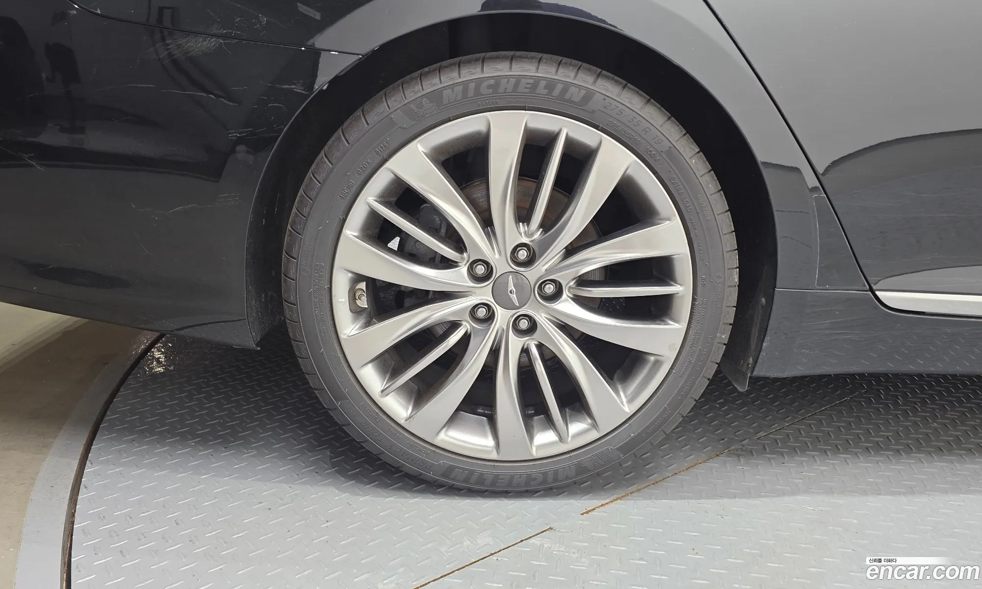 Genesis G80 2017 KMHGM41DDHU226220 — 19