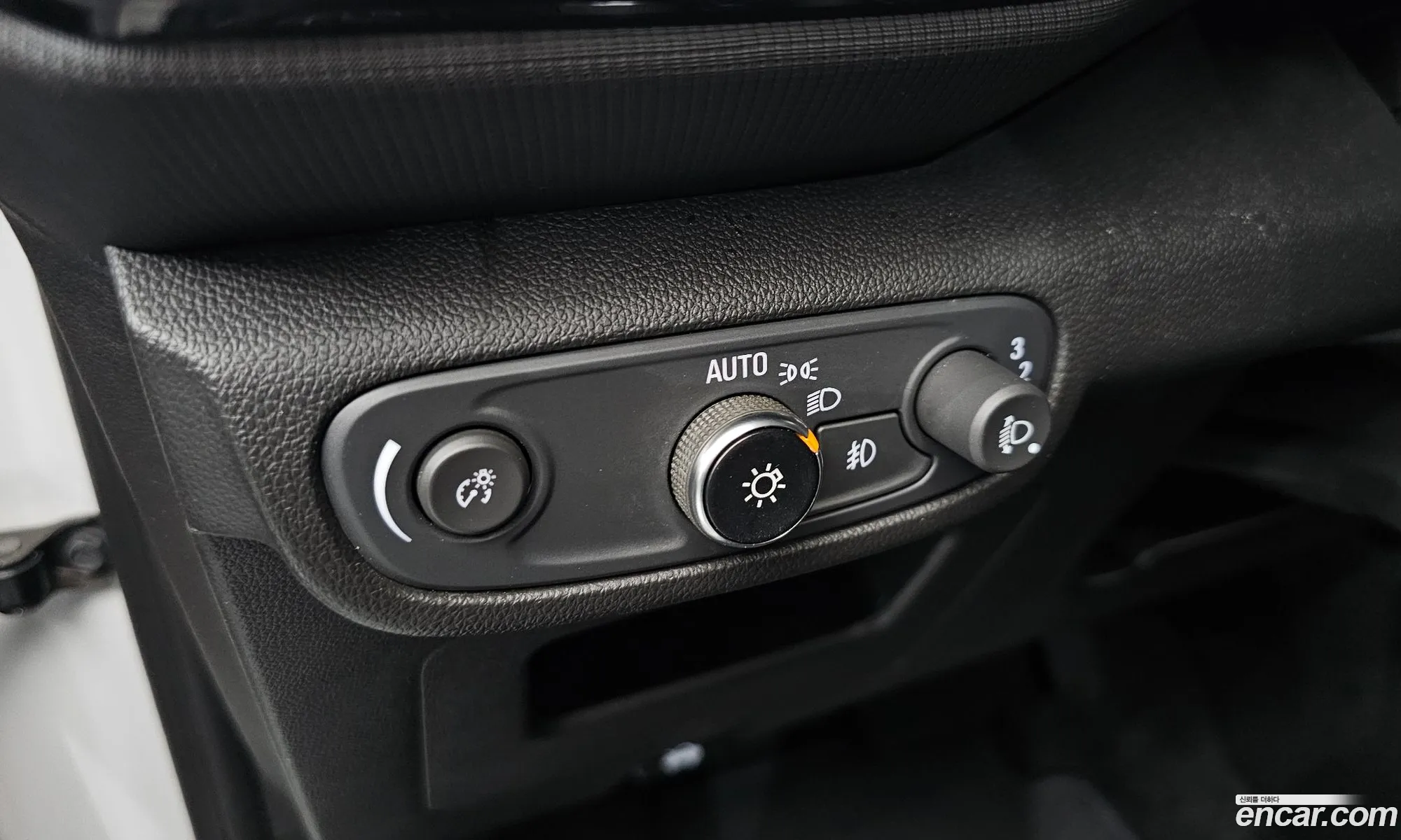 Chevrolet (GM Daewoo) Trailblazer 2020 KLAPD56LDMB099643 — 32
