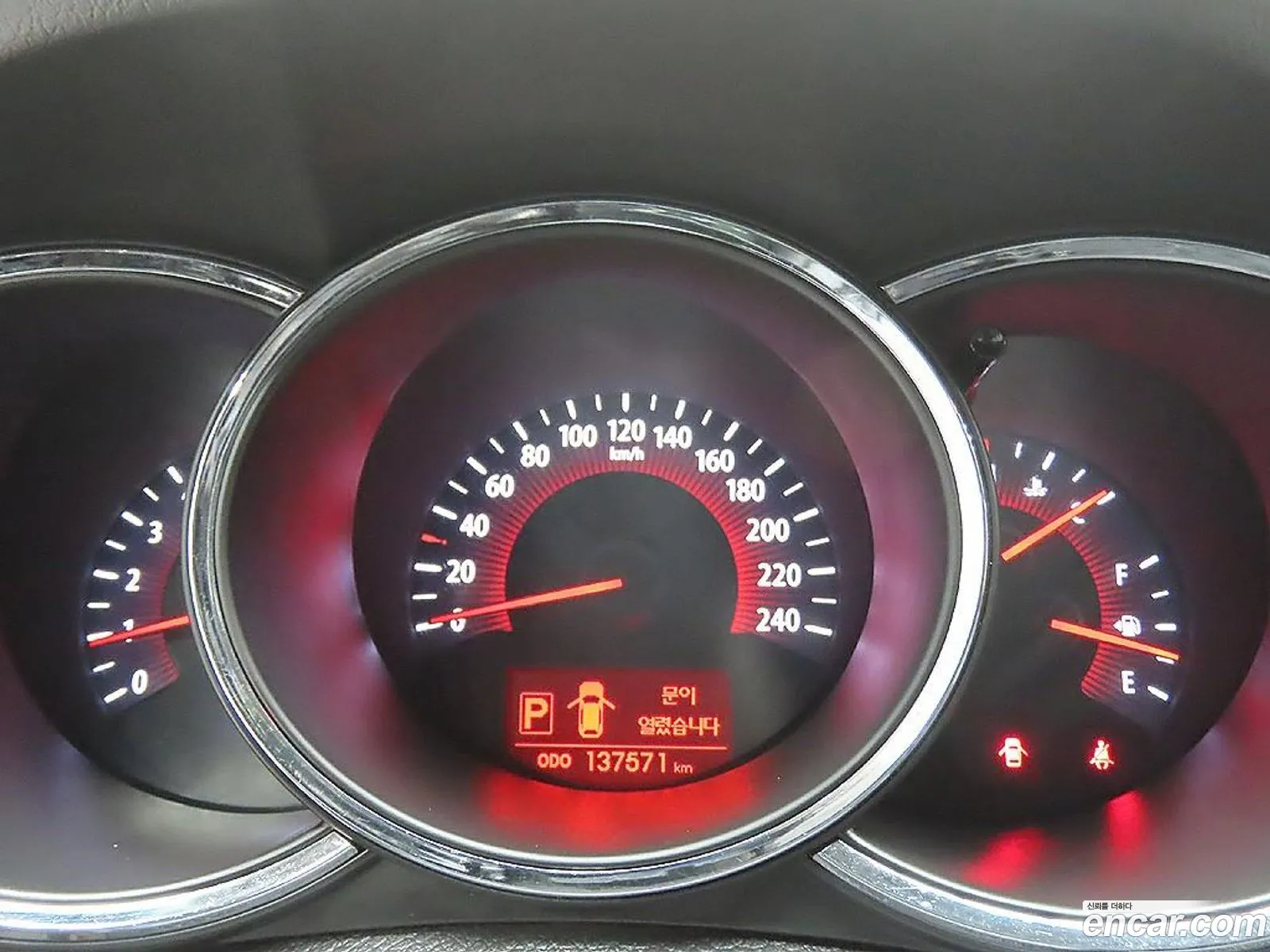 Kia Sorento R 2011 — 10