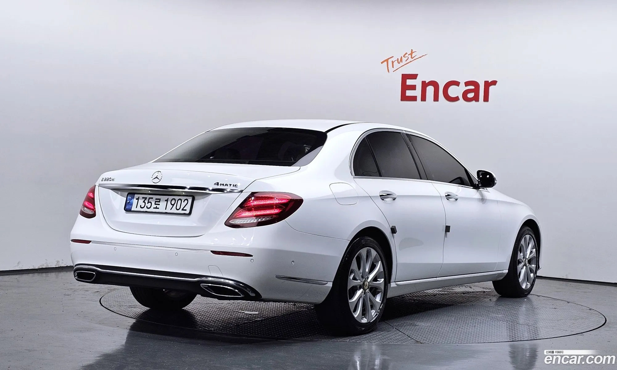 Mercedes-Benz E-Class W213 2016 WDDZF0EB7HA045318 — 13
