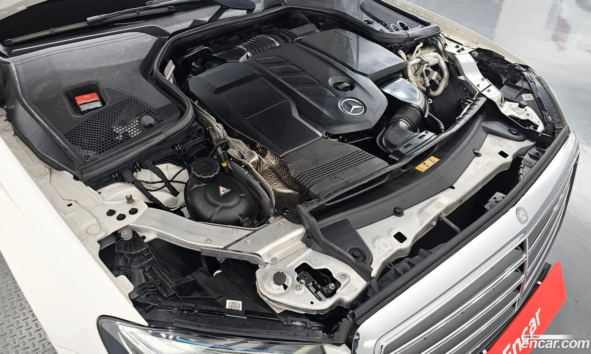 Mercedes-Benz E-Class W213 2016 WDDZF0EB7HA045318 — 14