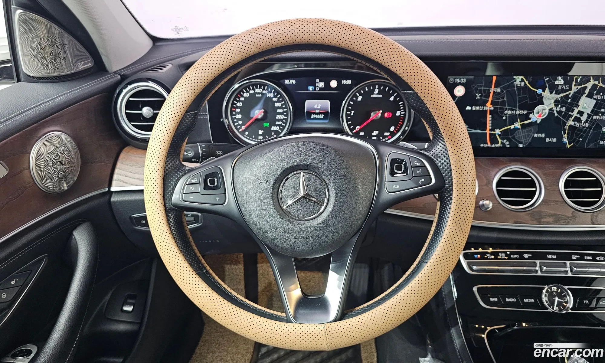 Mercedes-Benz E-Class W213 2016 WDDZF0EB7HA045318 — 16
