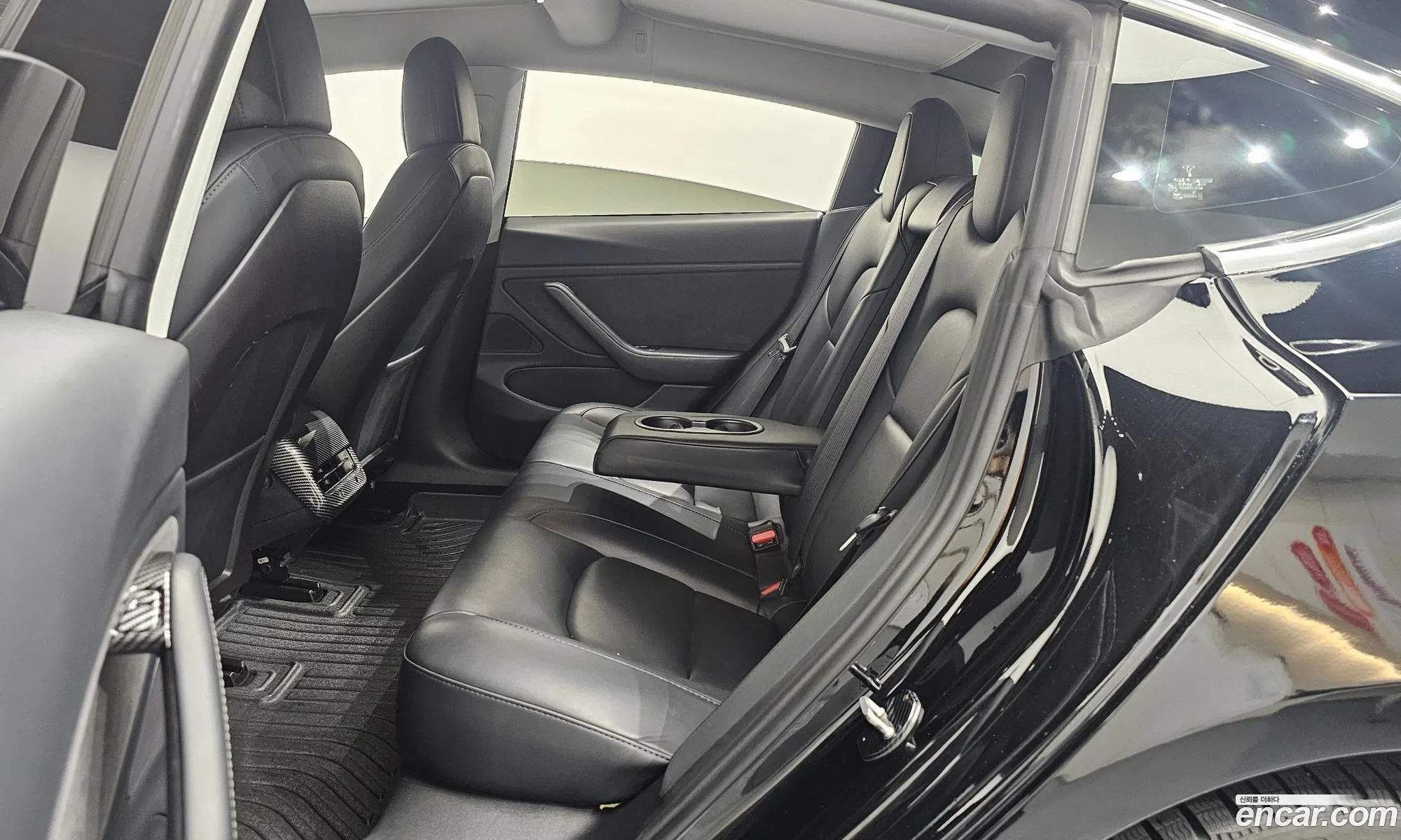 Tesla Model 3 2020 — 33