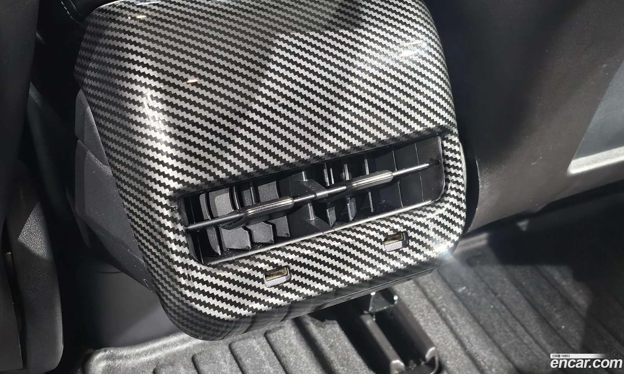 Tesla Model 3 2020 — 31