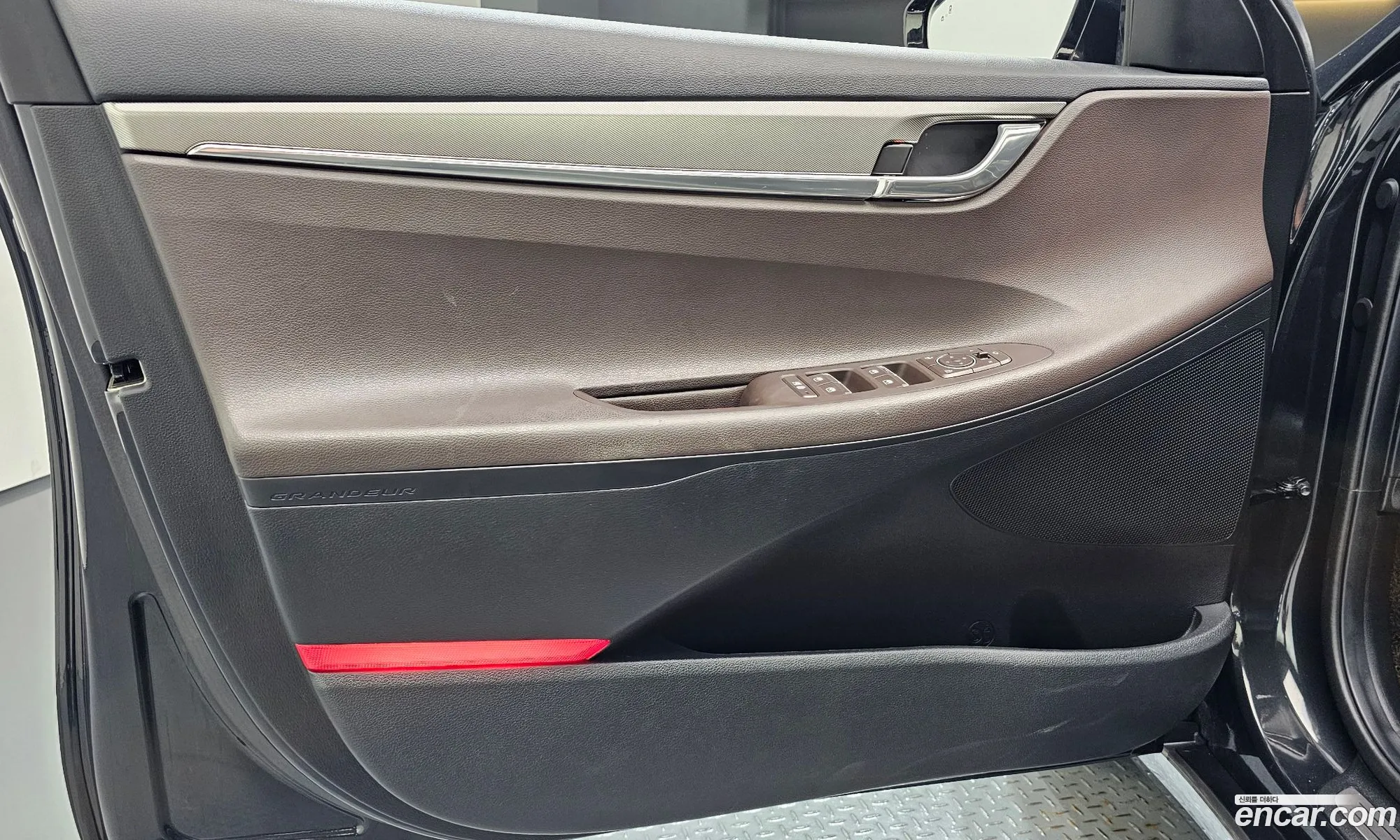 Hyundai Grandeur IG 2020 — 25
